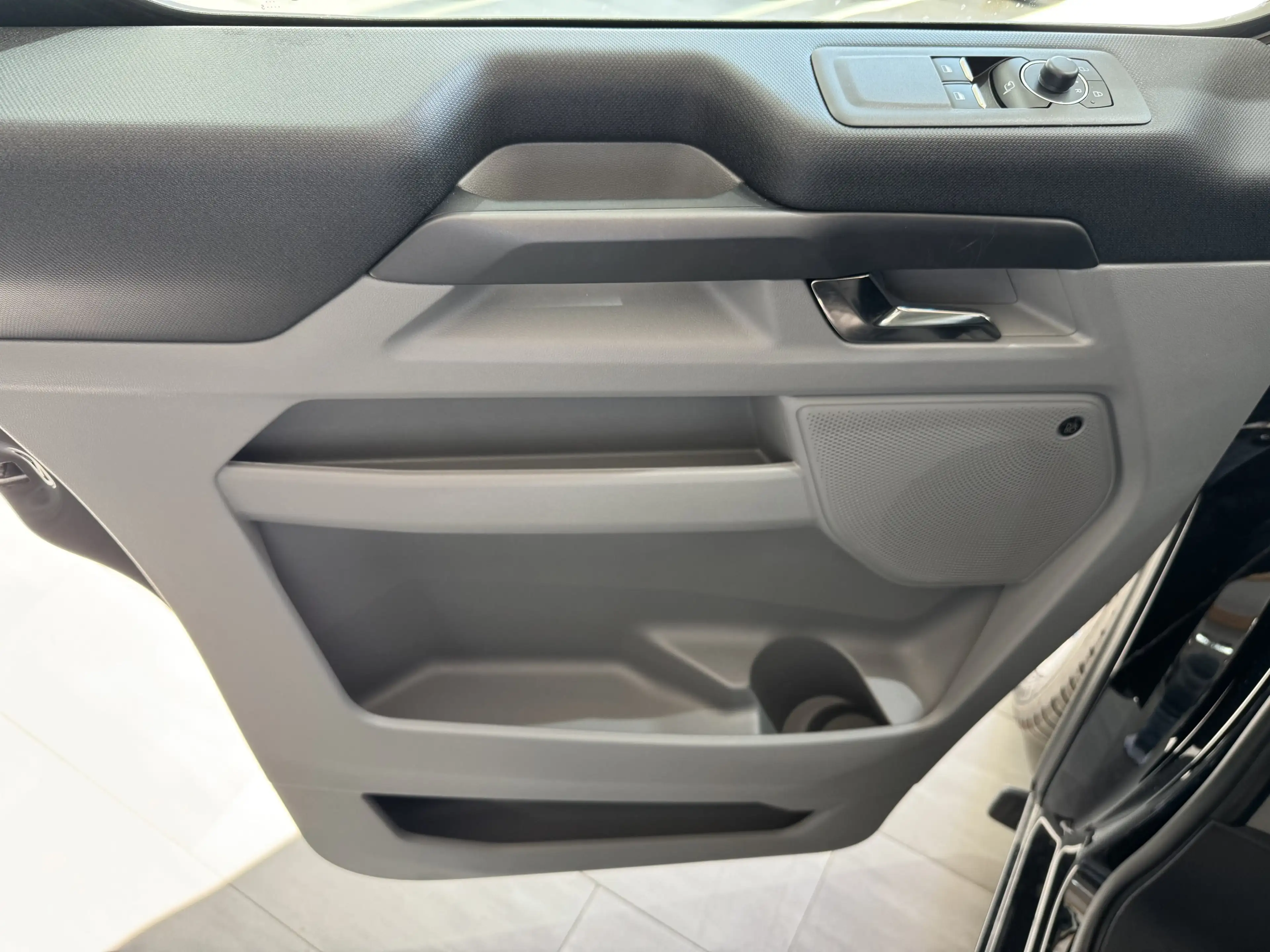 Ford Tourneo Custom L2 Titanium Panoramadach / ACC / AGR-Sitze — photo 10