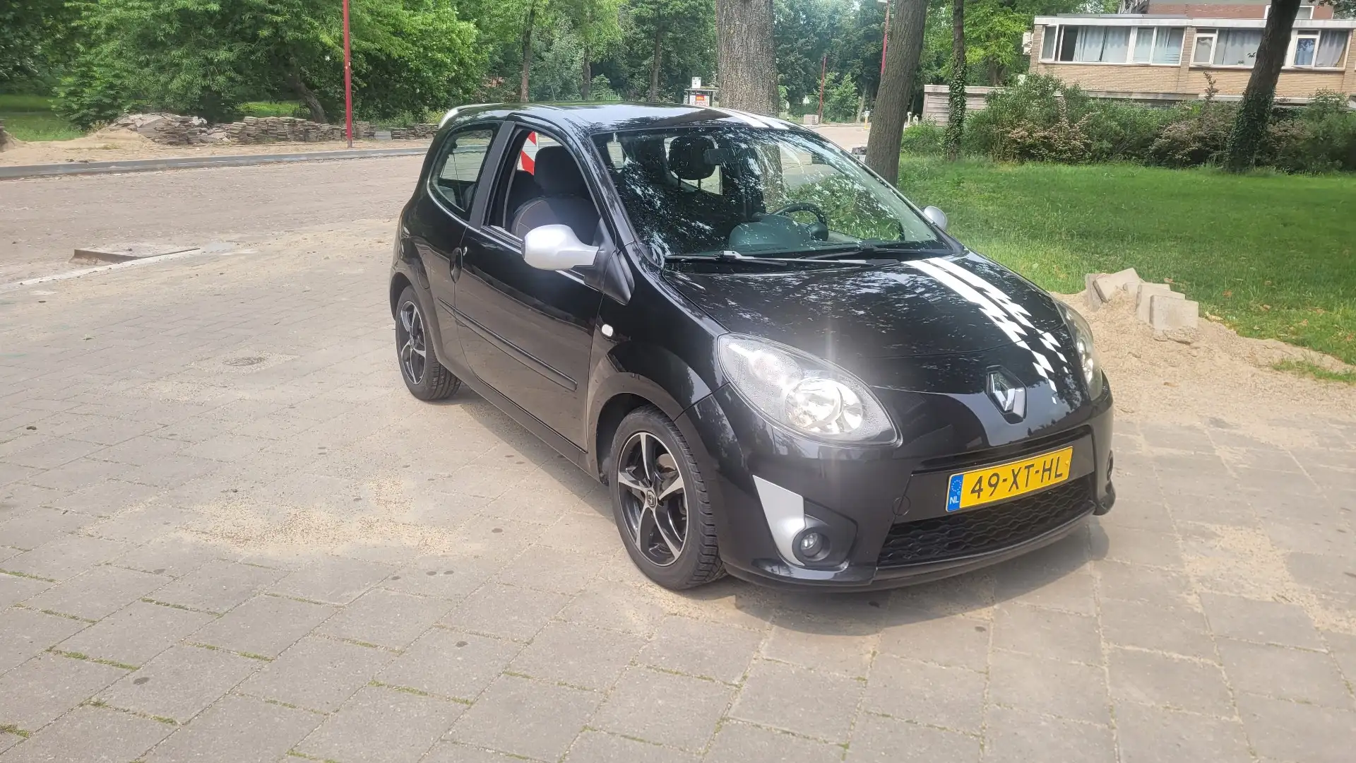 Renault Twingo 1.2-16V Dynamique Noir - 1