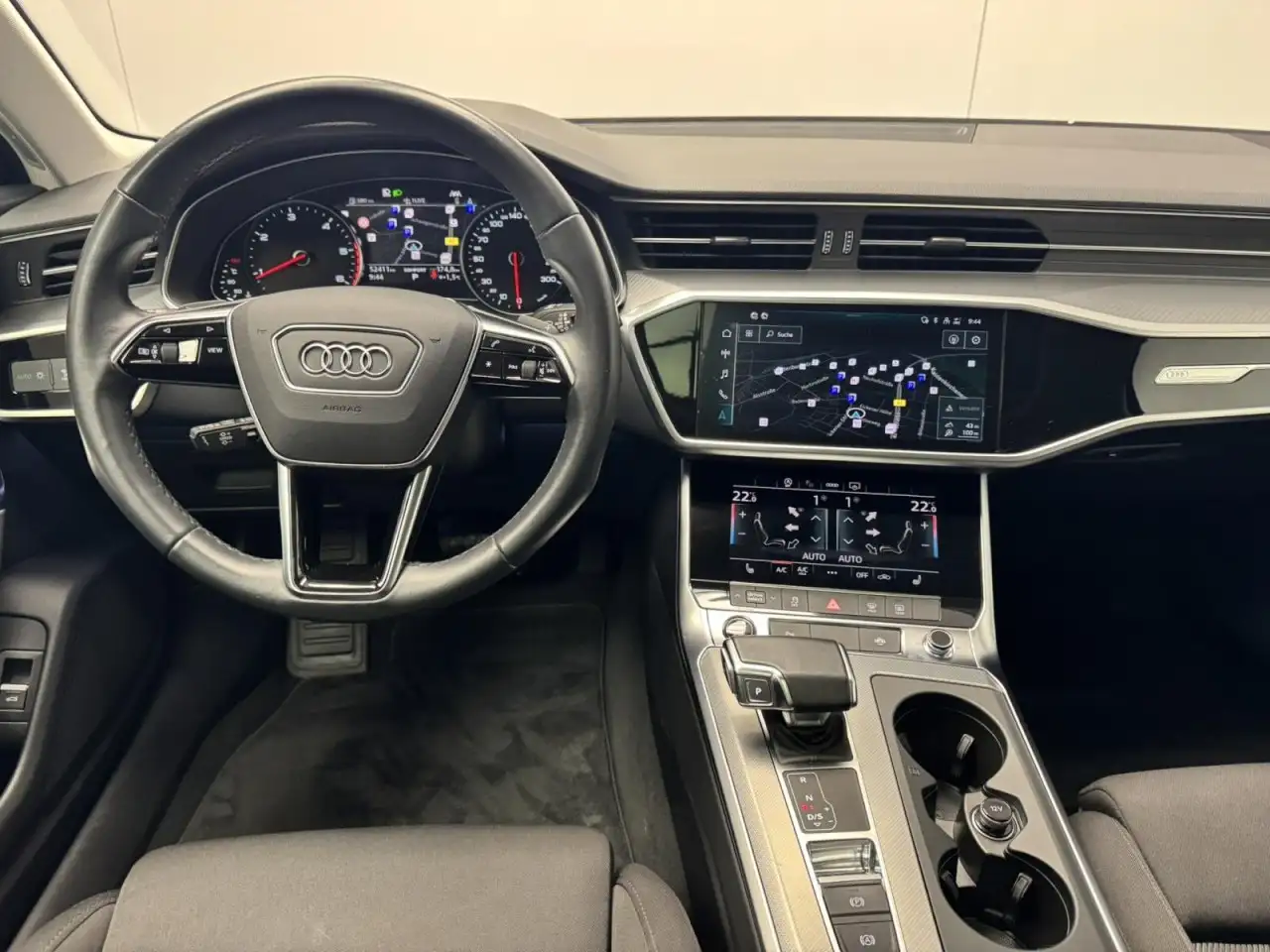 Audi A6 Avant 40 TDI sport AHK + Pano Klima Navi 7