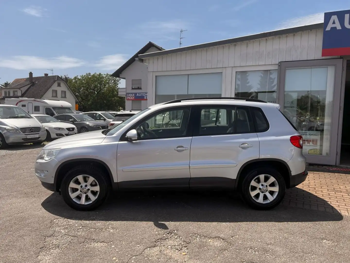 Volkswagen Tiguan 2.0 TDI DPF 4Motion Automatik Track & Field Silber - 2