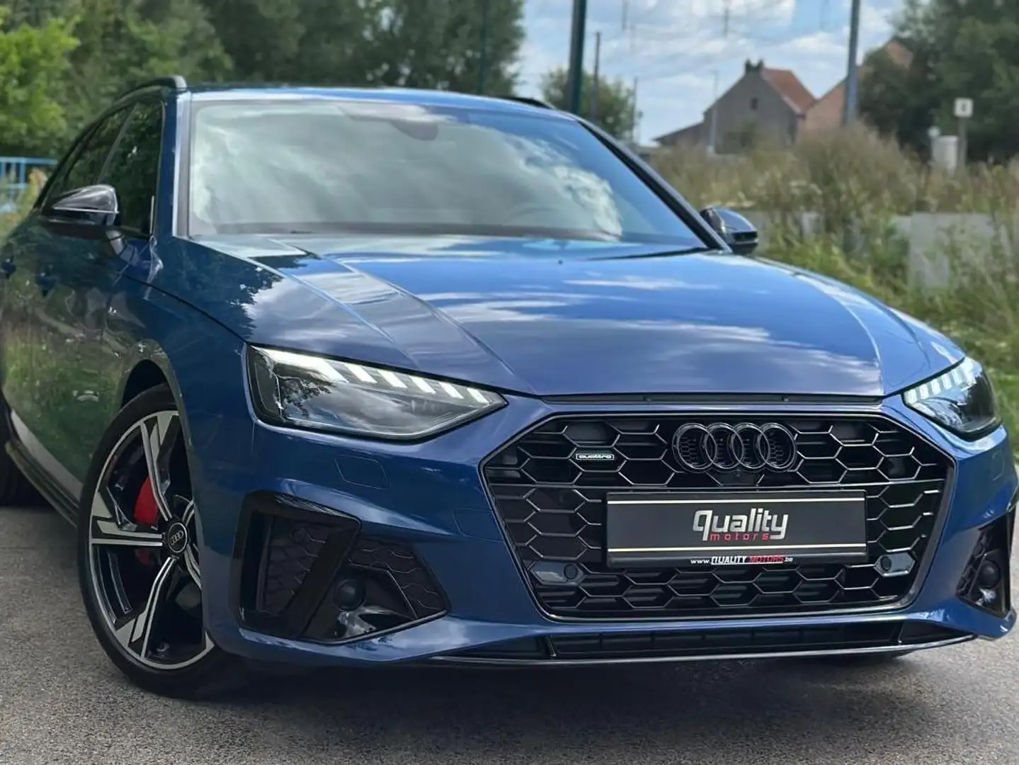 Audi A4 Avant 45 TFSI Quattro S line tronic Bleu - 1