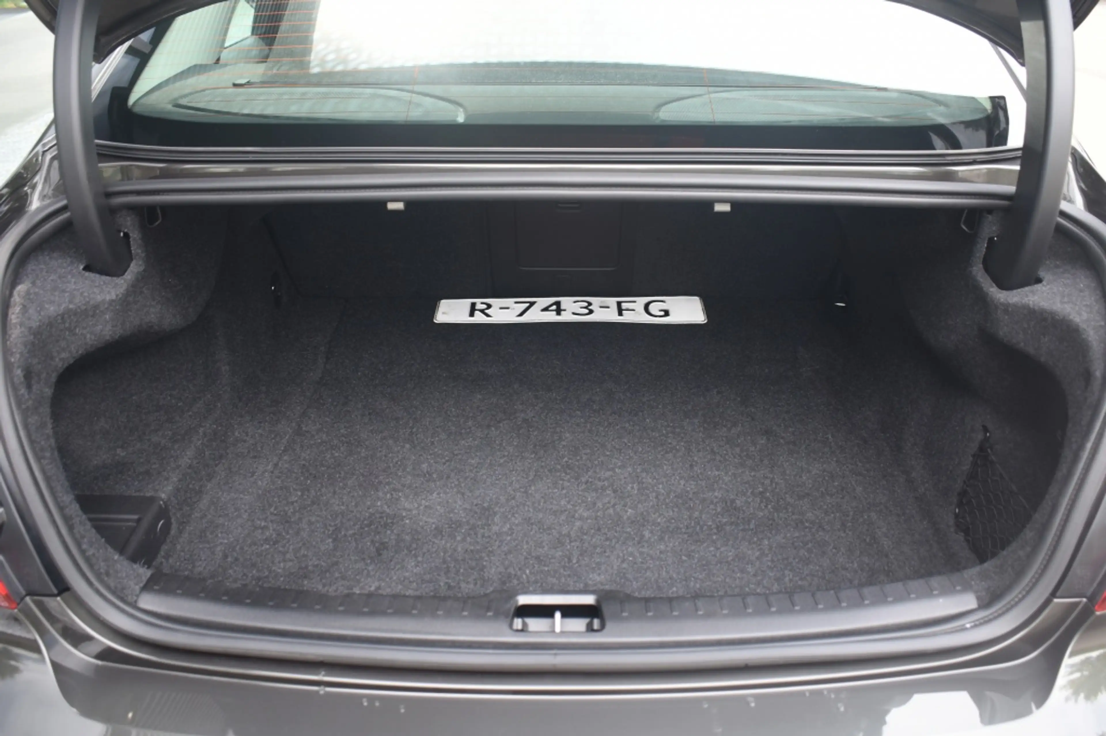 Volvo S60 B4 197pk Plus Dark | Power Seats | Leder | 19'' | — photo 46