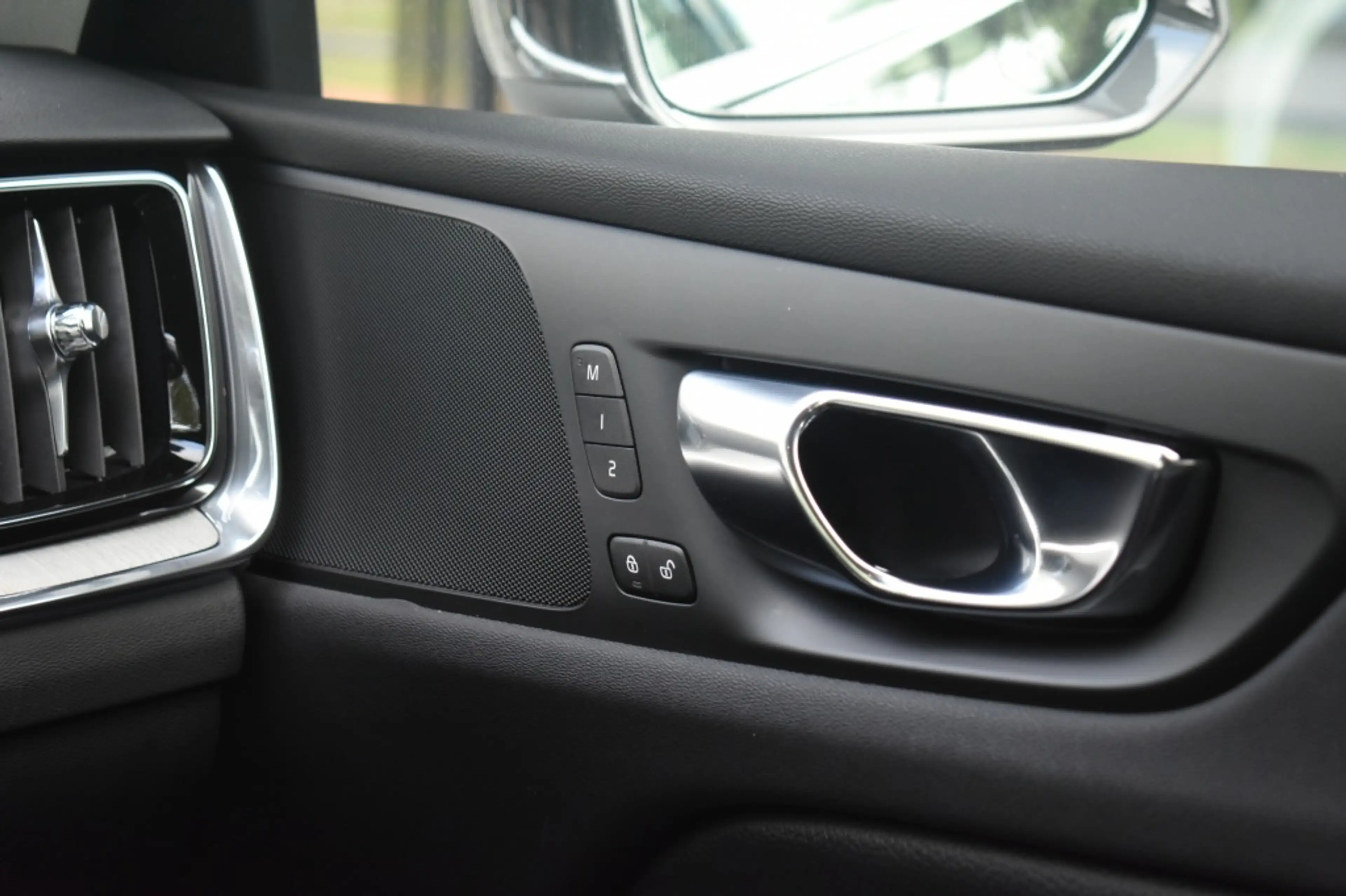 Volvo S60 B4 197pk Plus Dark | Power Seats | Leder | 19'' | — photo 29