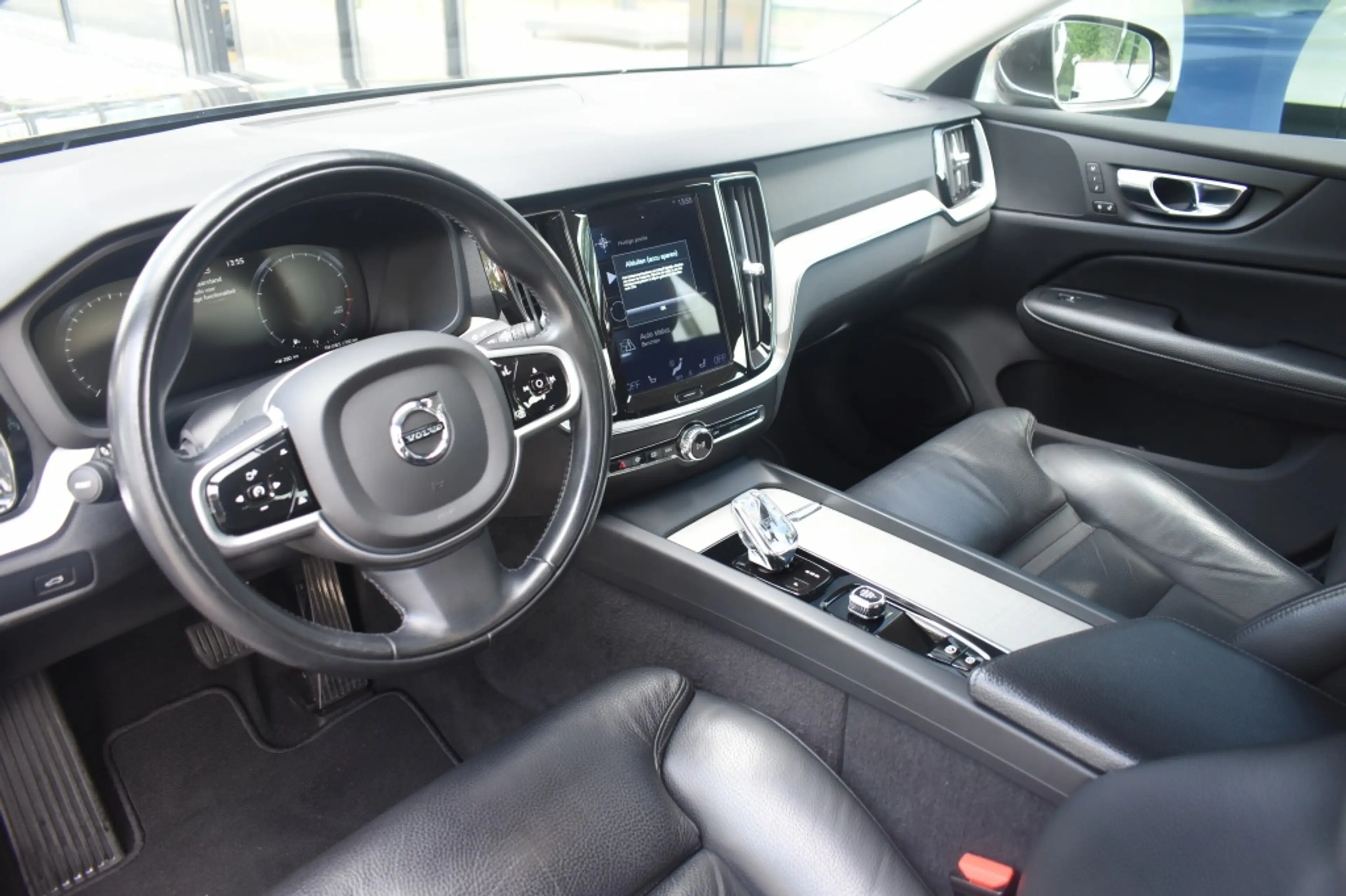 Volvo S60 B4 197pk Plus Dark | Power Seats | Leder | 19'' | — photo 13