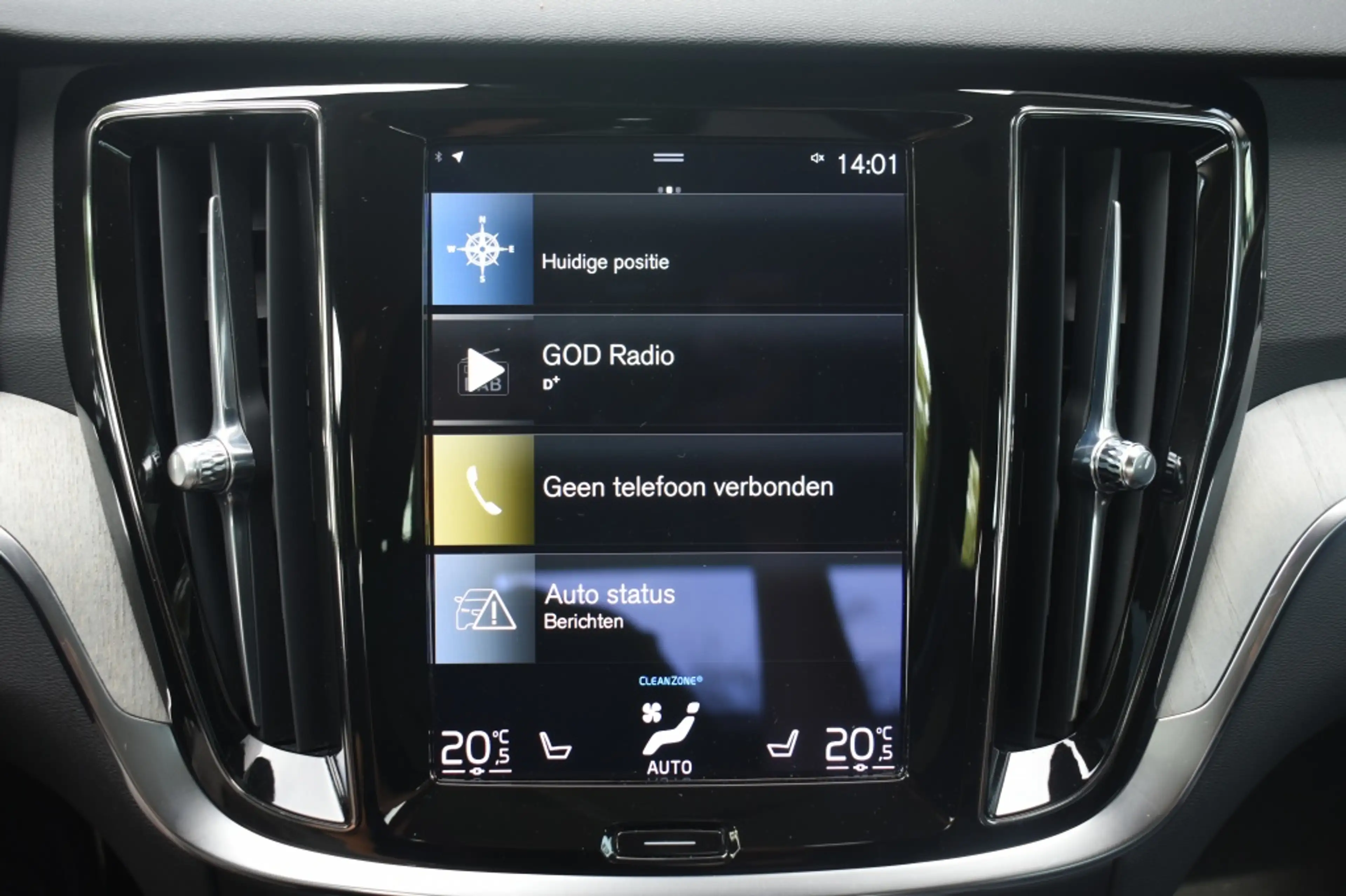 Volvo S60 B4 197pk Plus Dark | Power Seats | Leder | 19'' | — photo 42