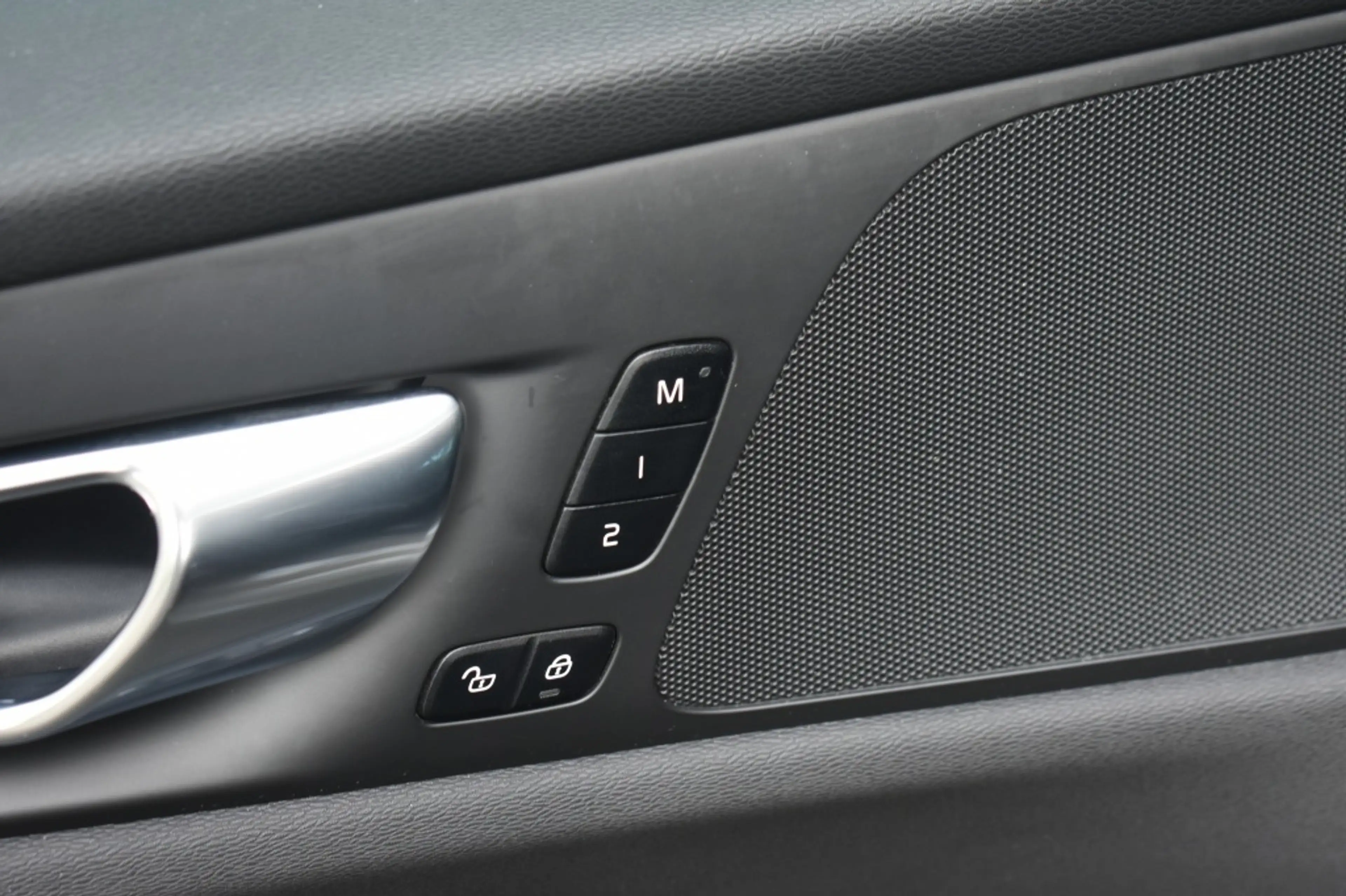Volvo S60 B4 197pk Plus Dark | Power Seats | Leder | 19'' | — photo 20