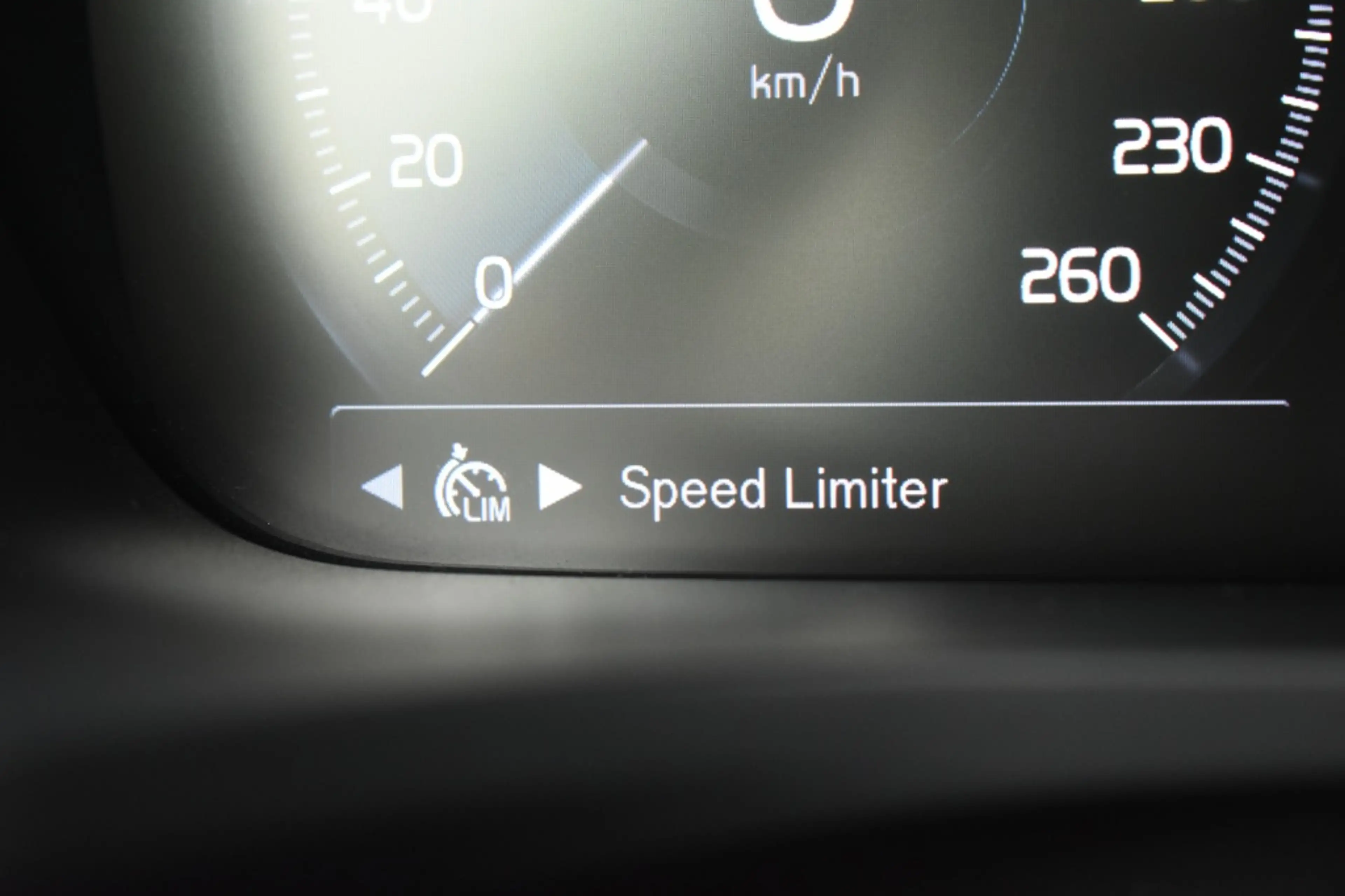 Volvo S60 B4 197pk Plus Dark | Power Seats | Leder | 19'' | — photo 35