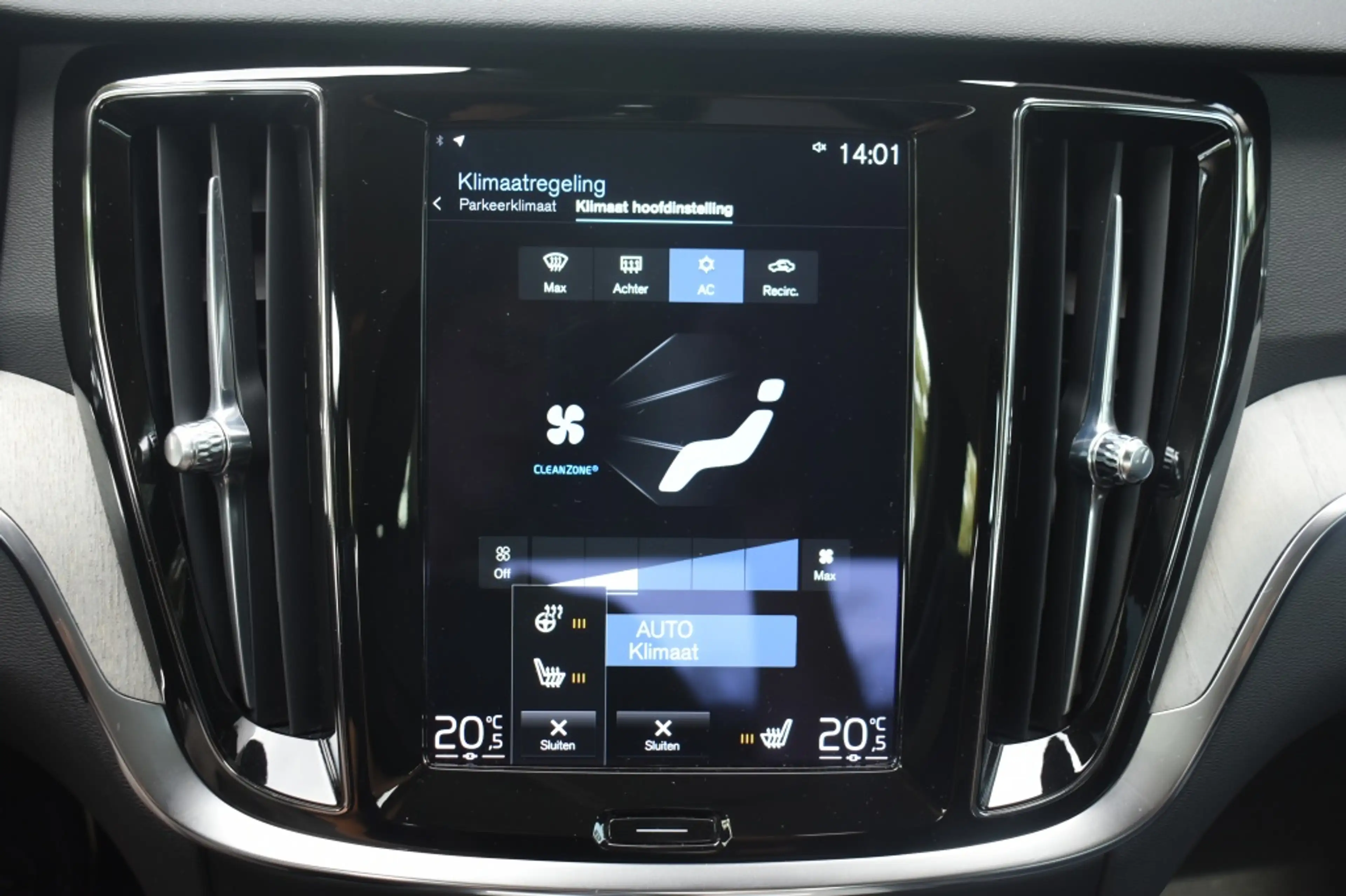 Volvo S60 B4 197pk Plus Dark | Power Seats | Leder | 19'' | — photo 44