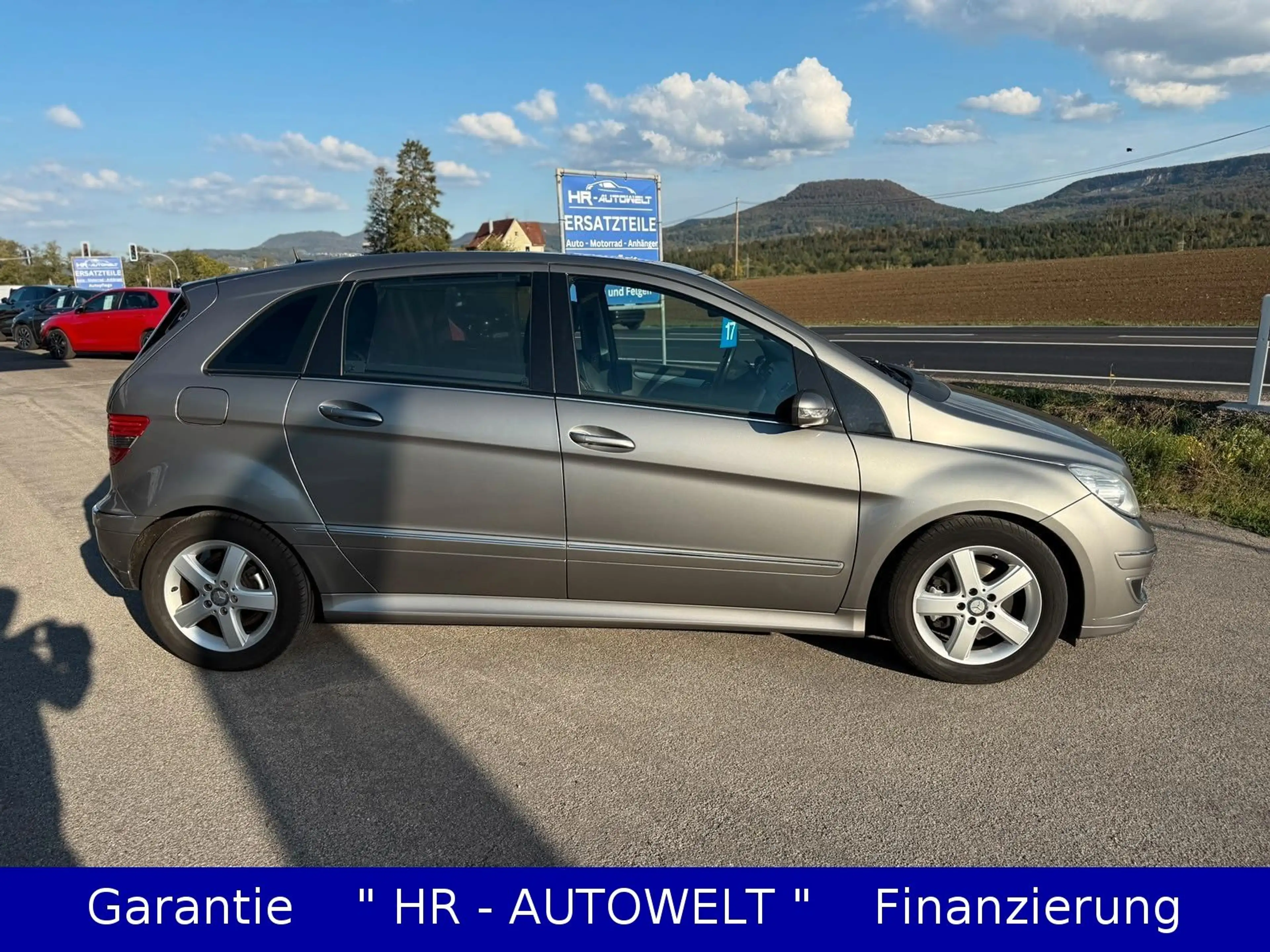 Mercedes-Benz B 200 CDI*AUTOMATIK*NAVI*KAMERA*LEDER*PANO*TEMPO — photo 8