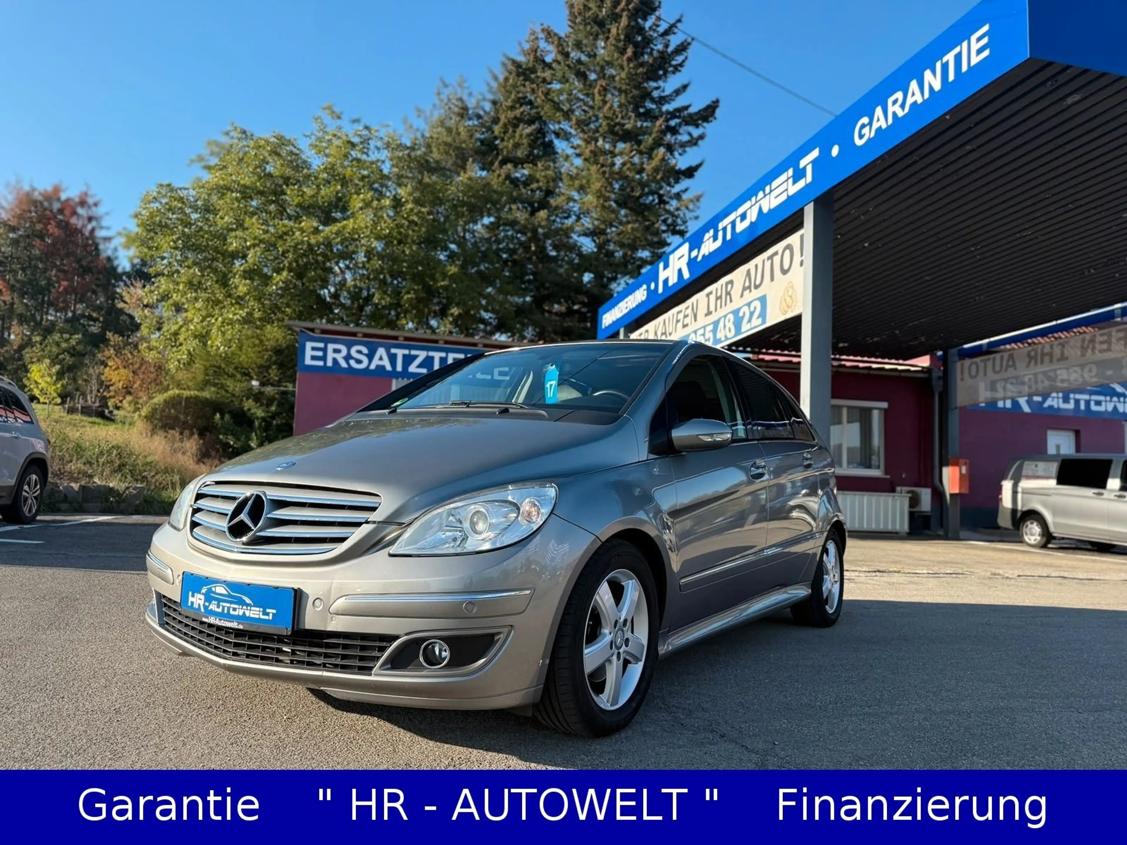 Mercedes-Benz B 200 CDI*AUTOMATIK*NAVI*KAMERA*LEDER*PANO*TEMPO