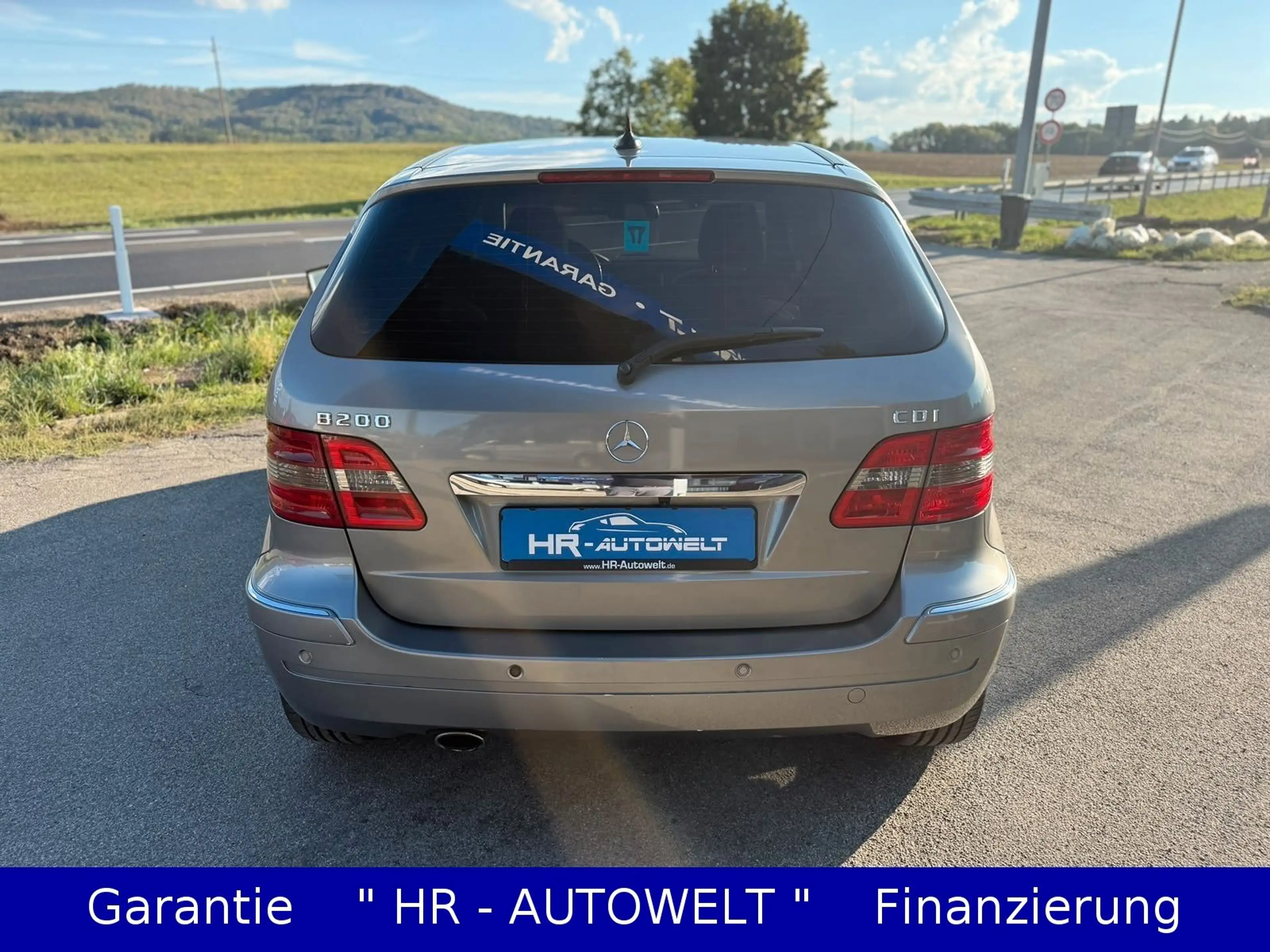 Mercedes-Benz B 200 CDI*AUTOMATIK*NAVI*KAMERA*LEDER*PANO*TEMPO — photo 5