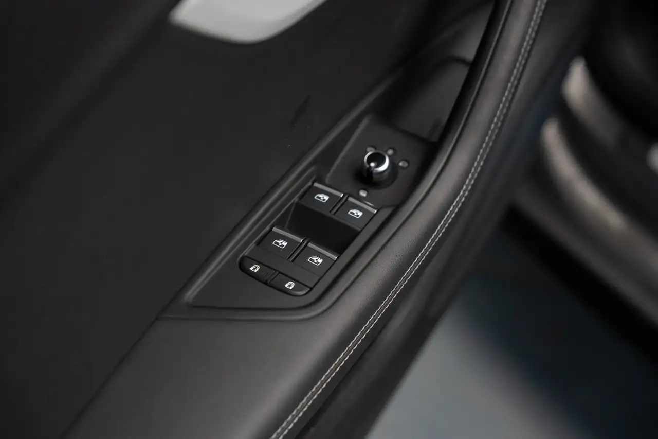 Audi A4 снимка Audi A4
