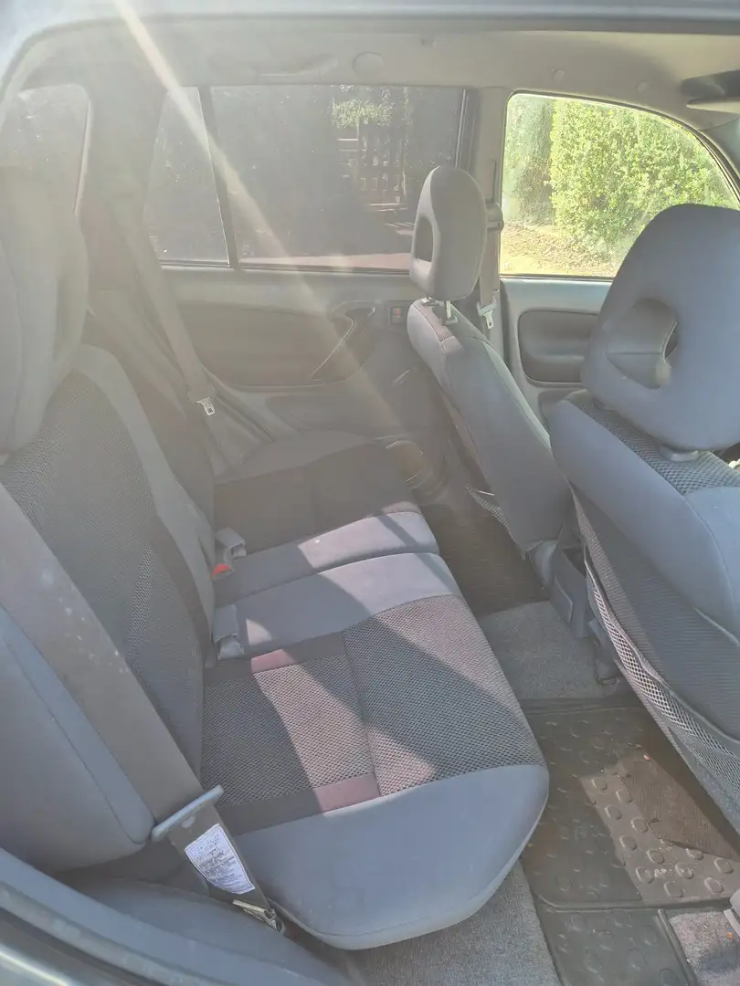 Toyota RAV 4 2.0i VVT-i 16v 4x4 VX+ Zilver - 2