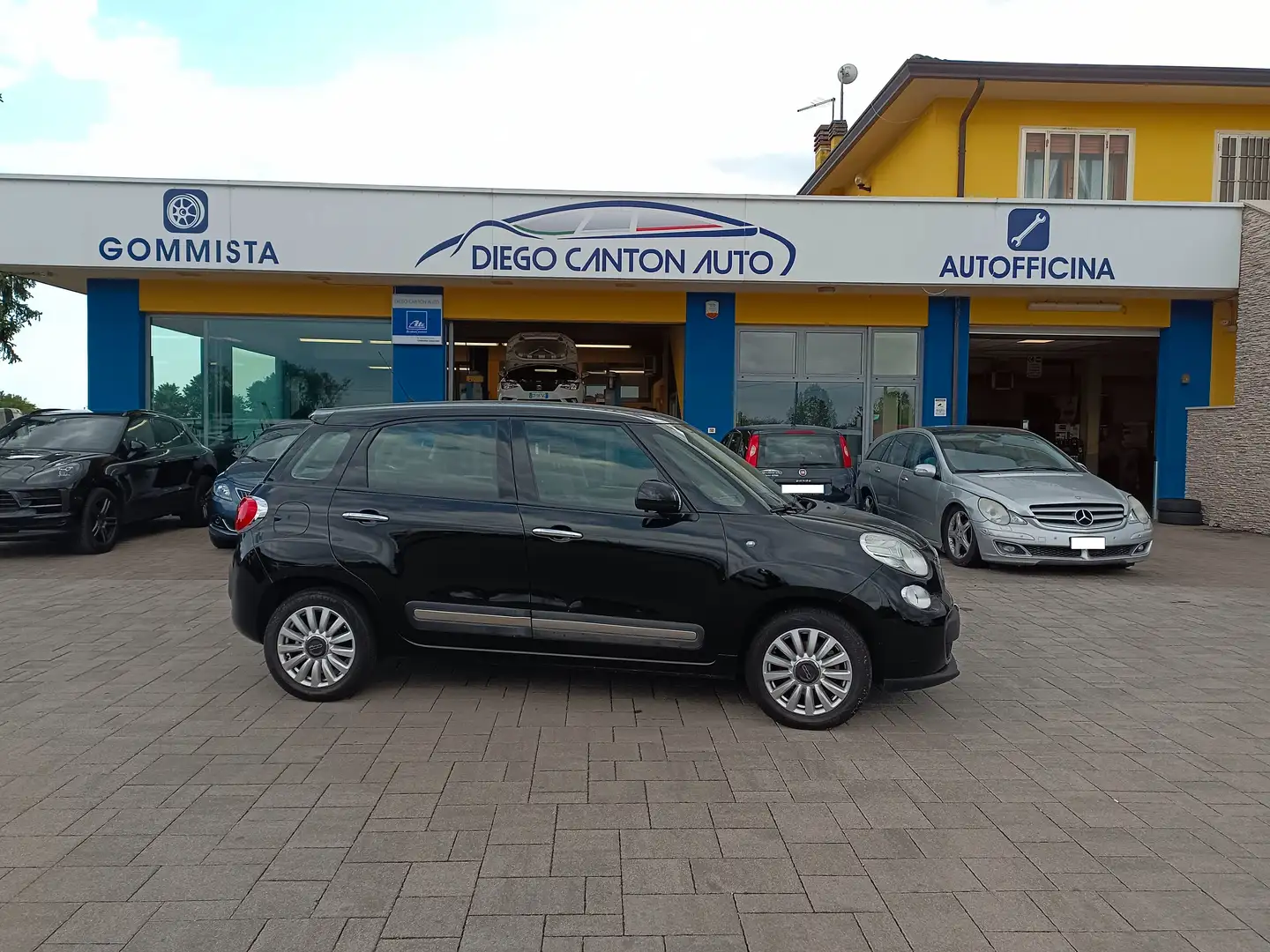 Fiat 500L 1.3 mjt Pop Star 85cv***Neopatentati*** Zwart - 1