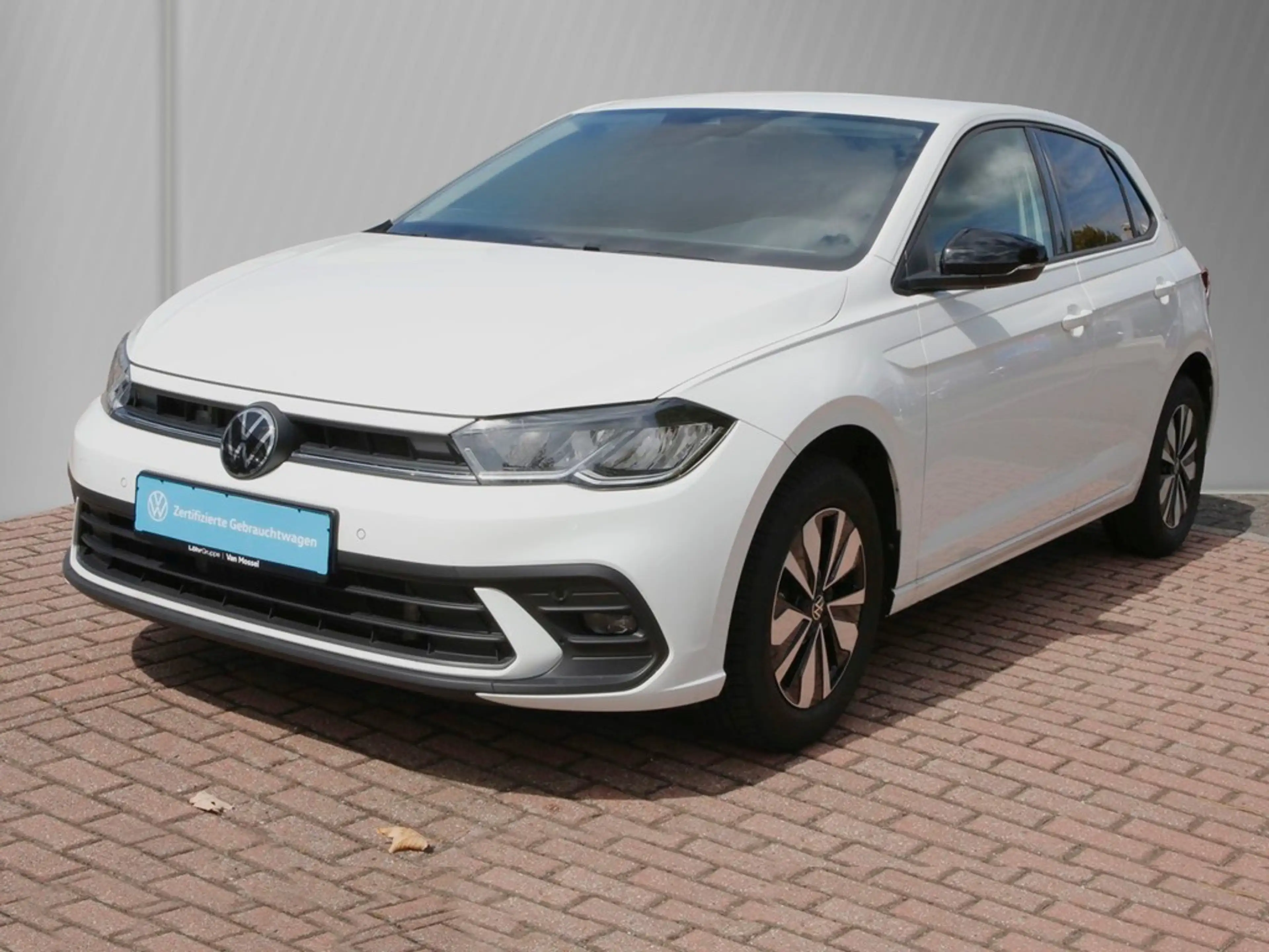 Volkswagen Polo VI 1.0 TSI DSG Goal 15" ACC AHK Navi WE Connect — photo 2