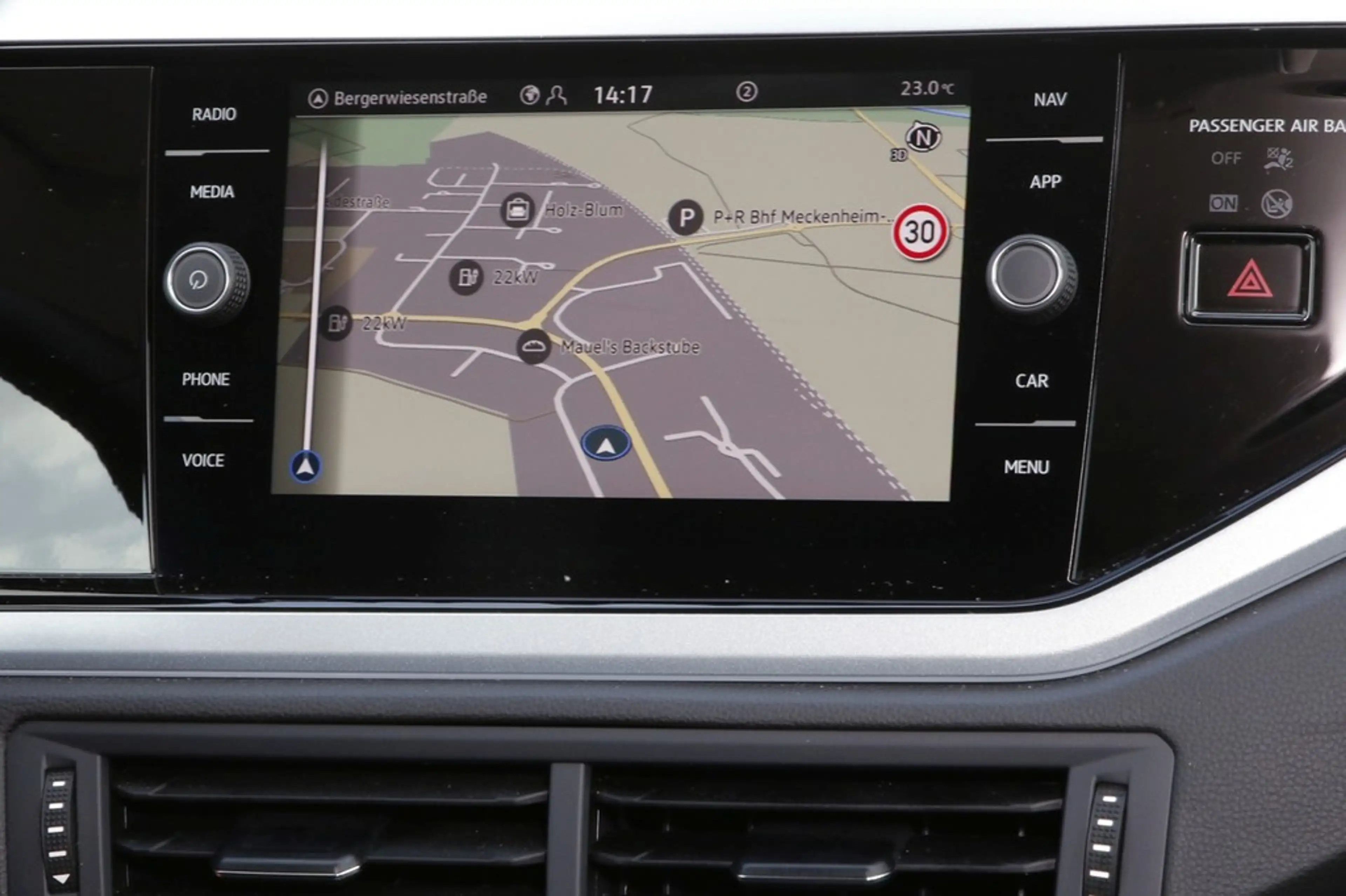 Volkswagen Polo VI 1.0 TSI DSG Goal 15" ACC AHK Navi WE Connect — photo 14