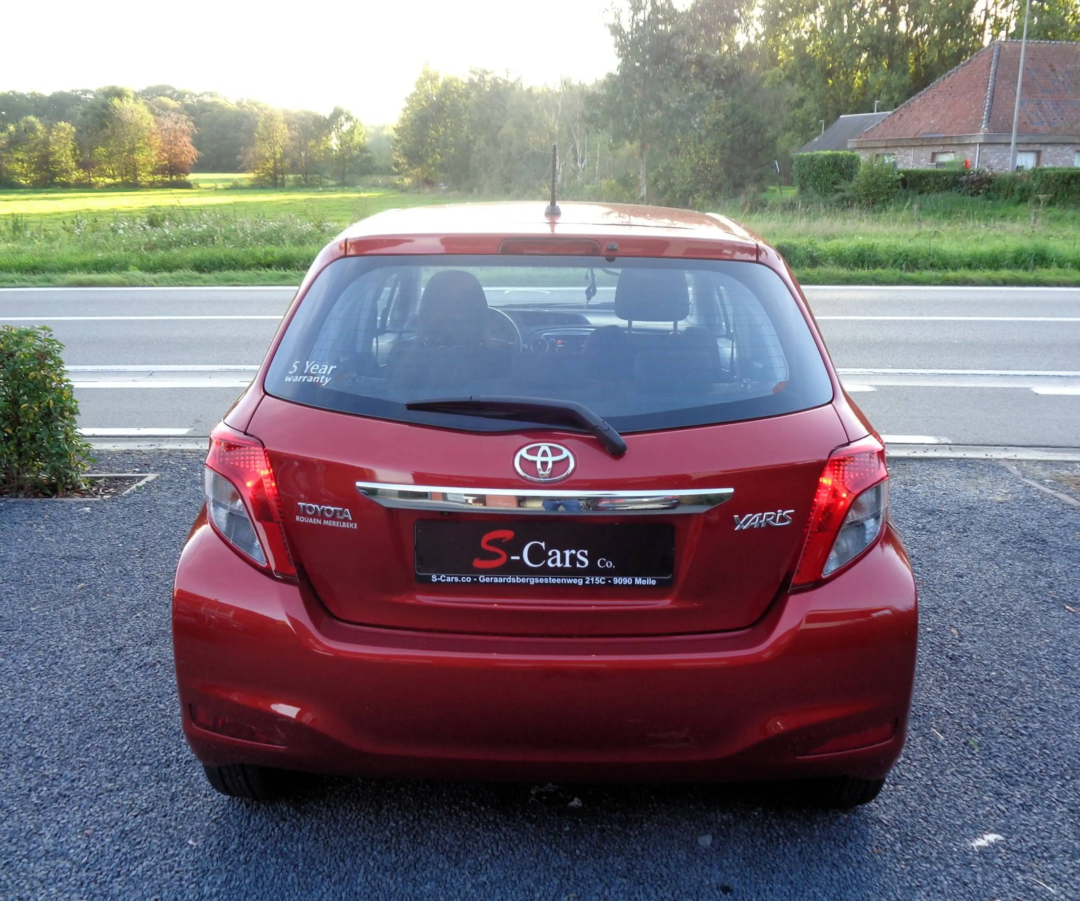 Toyota Yaris Yaris 1.3i // 9500KM // Camera //Airco // Garantie — photo 3