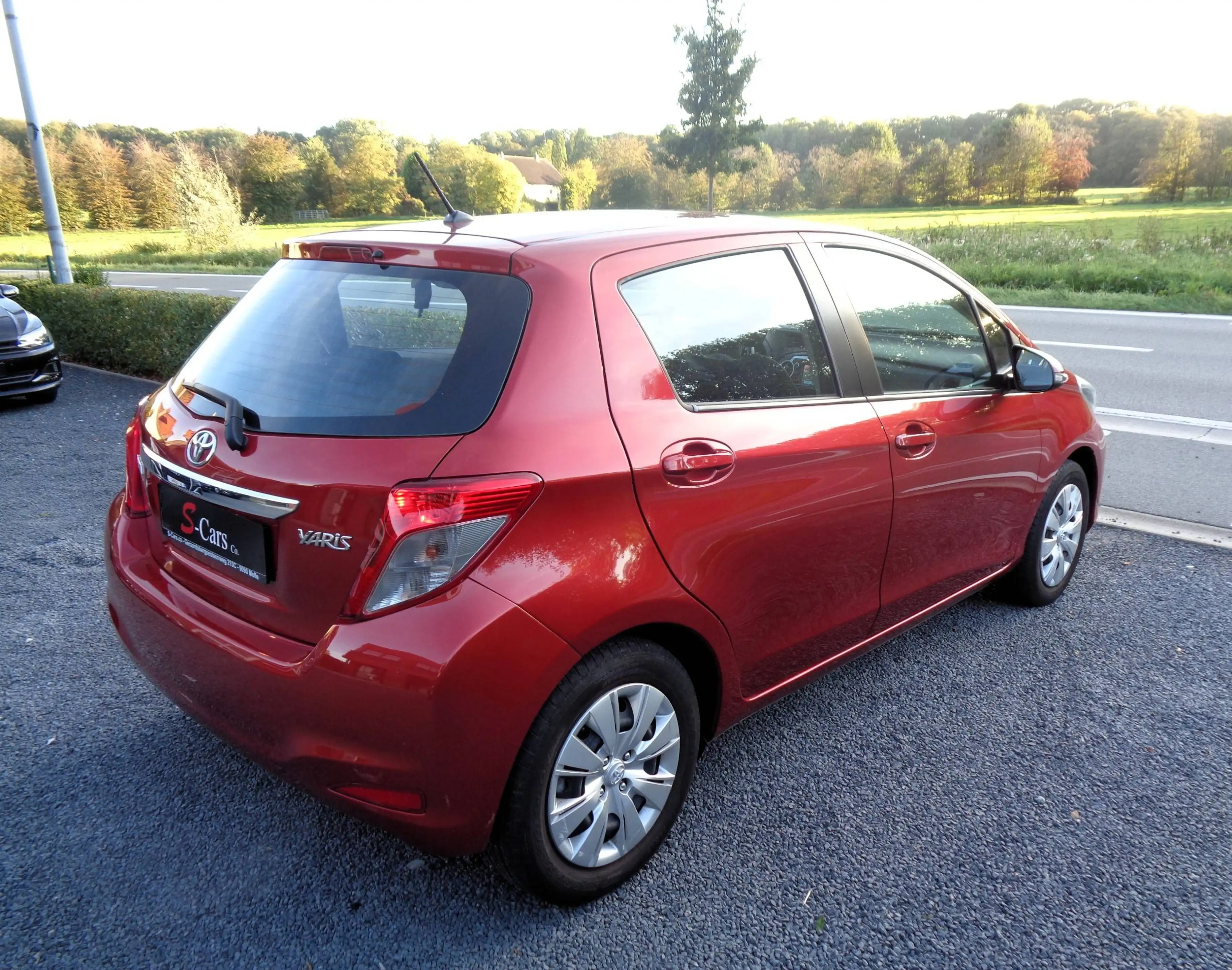 Toyota Yaris Yaris 1.3i // 9500KM // Camera //Airco // Garantie — photo 4