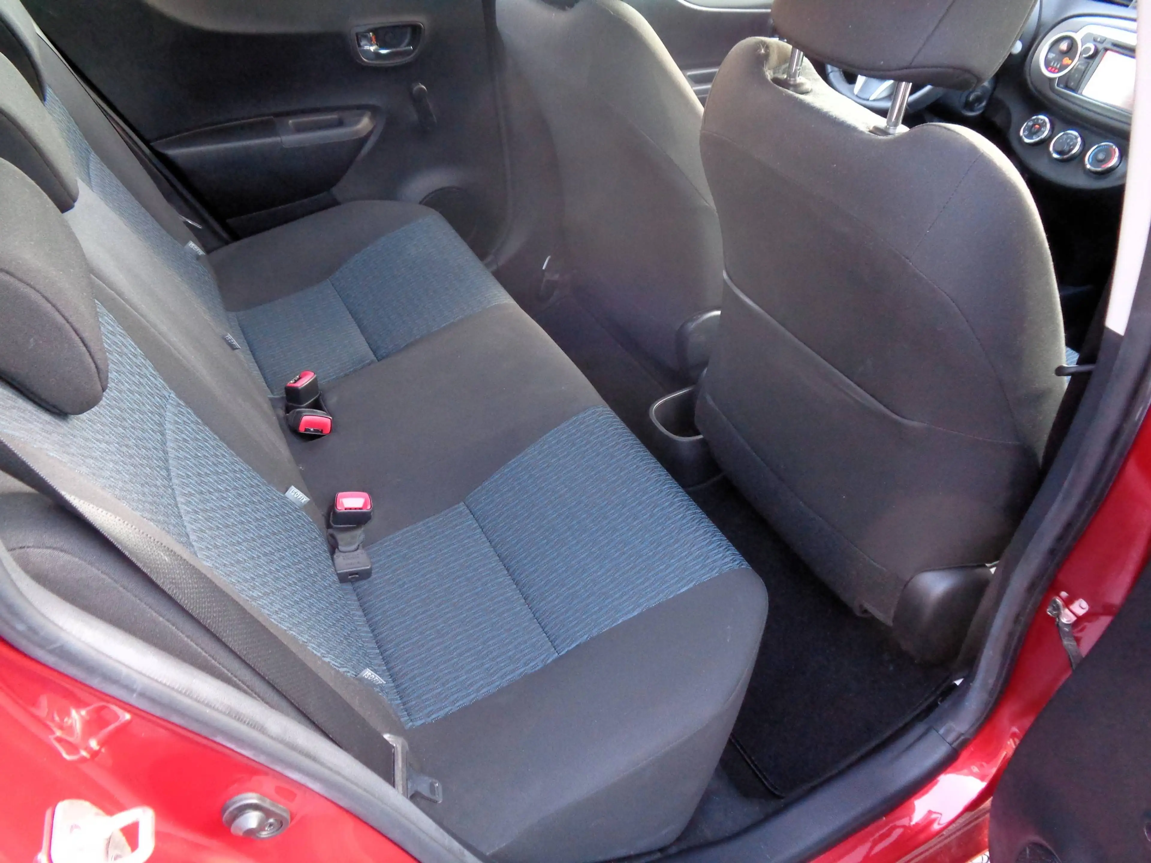 Toyota Yaris Yaris 1.3i // 9500KM // Camera //Airco // Garantie — photo 11