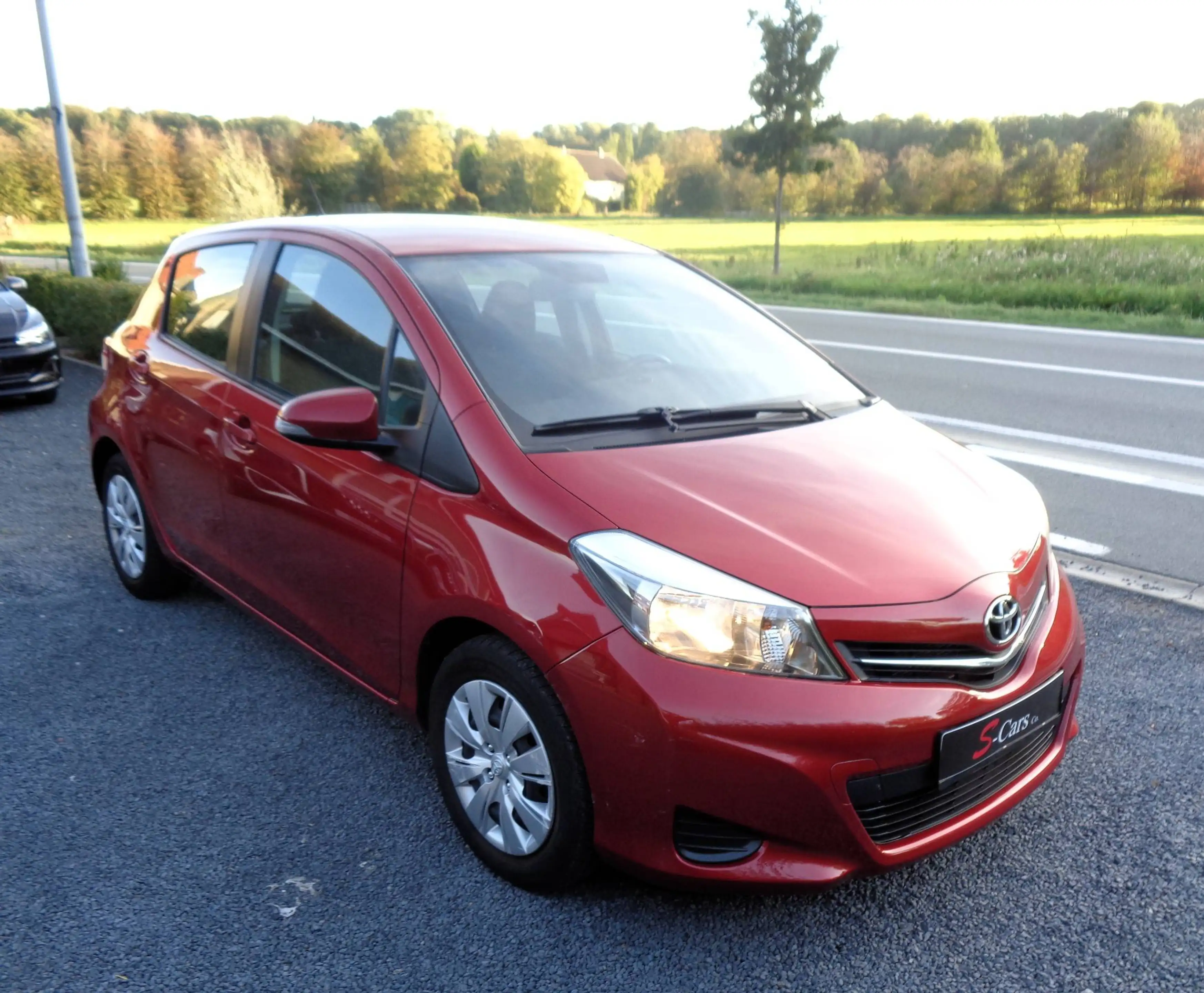 Toyota Yaris Yaris 1.3i // 9500KM // Camera //Airco // Garantie — photo 6