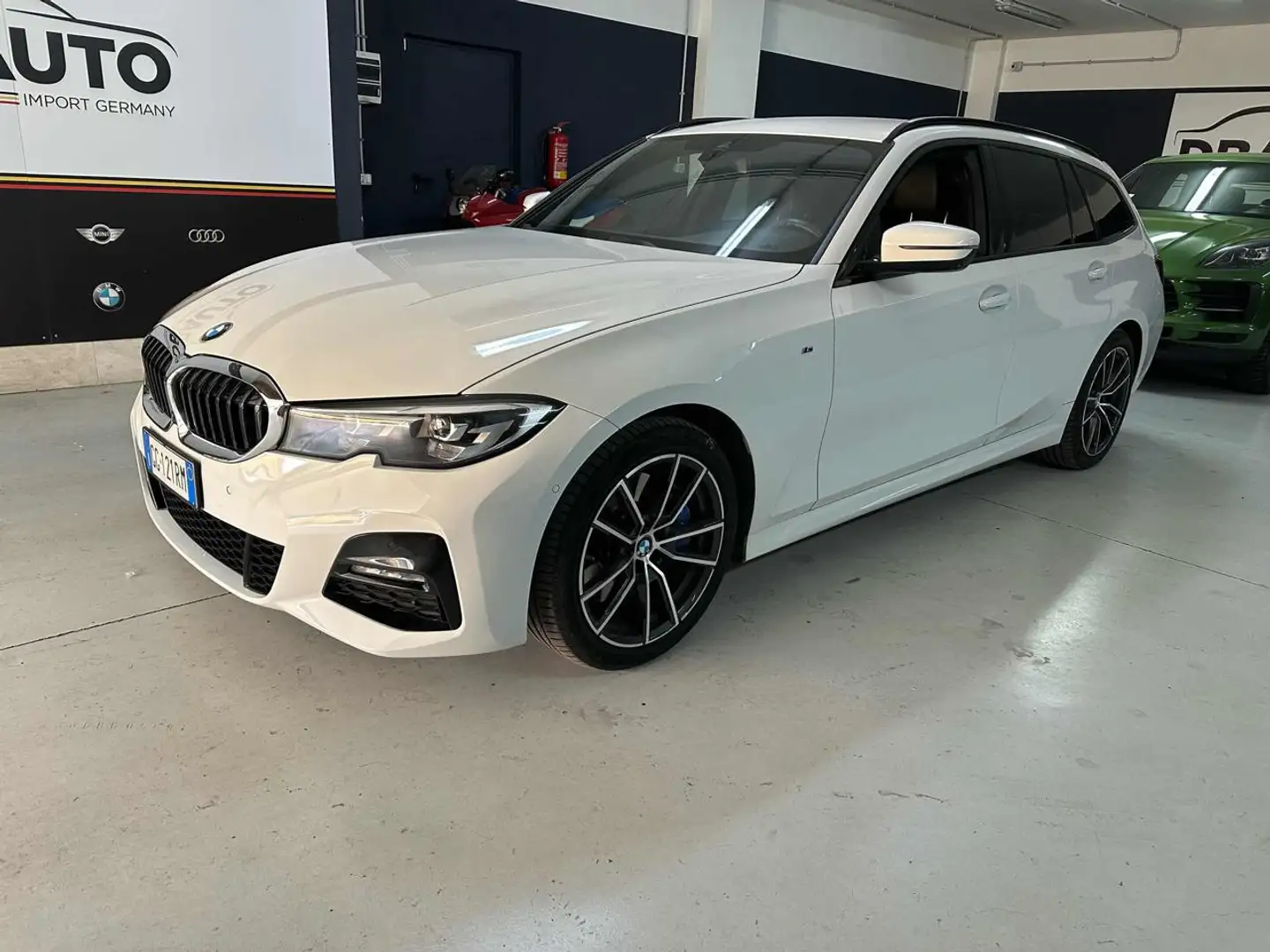 BMW 320 d 48V xDrive Touring M sport Blanc - 1