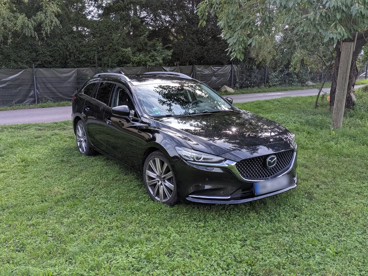 Mazda 6 2.0 Kombi SKYACTIV-G 165 Sports-Line Automatik Schwarz - 1