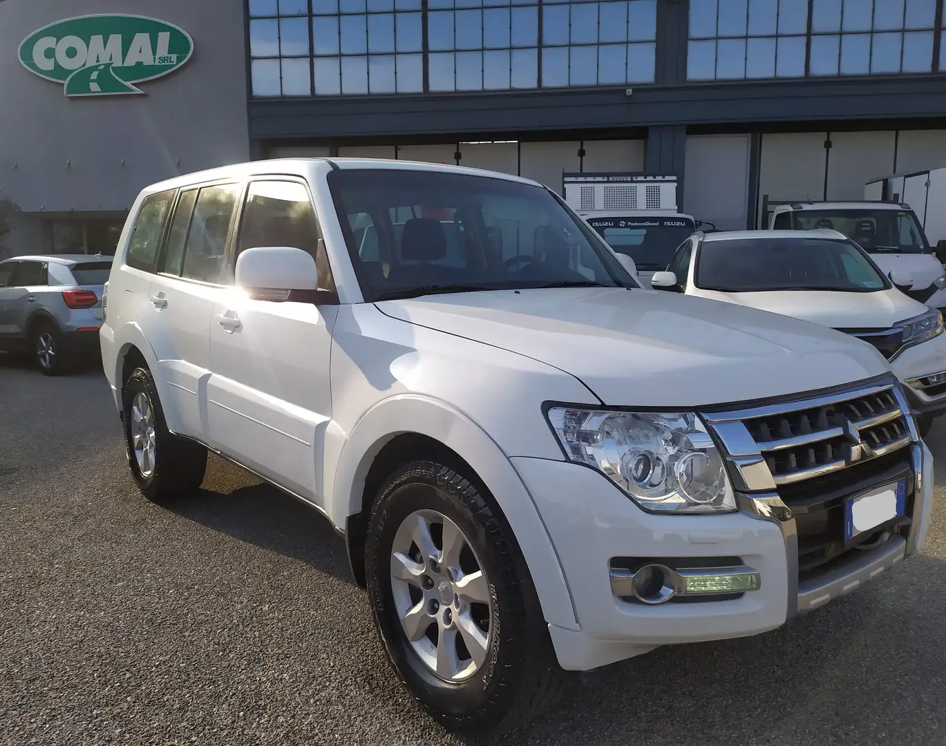 Mitsubishi Pajero Pajero 3.2 cr Intense 5p auto Biały - 2