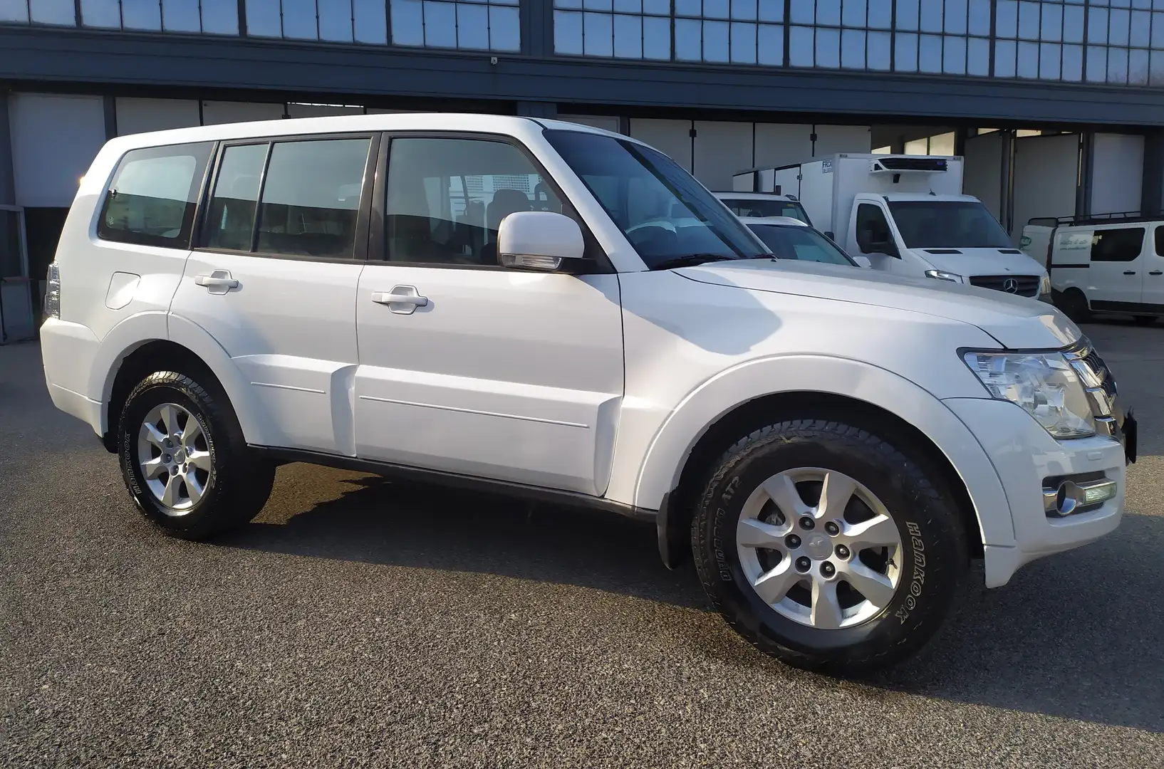 Mitsubishi Pajero Pajero 3.2 cr Intense 5p auto Blanco - 1