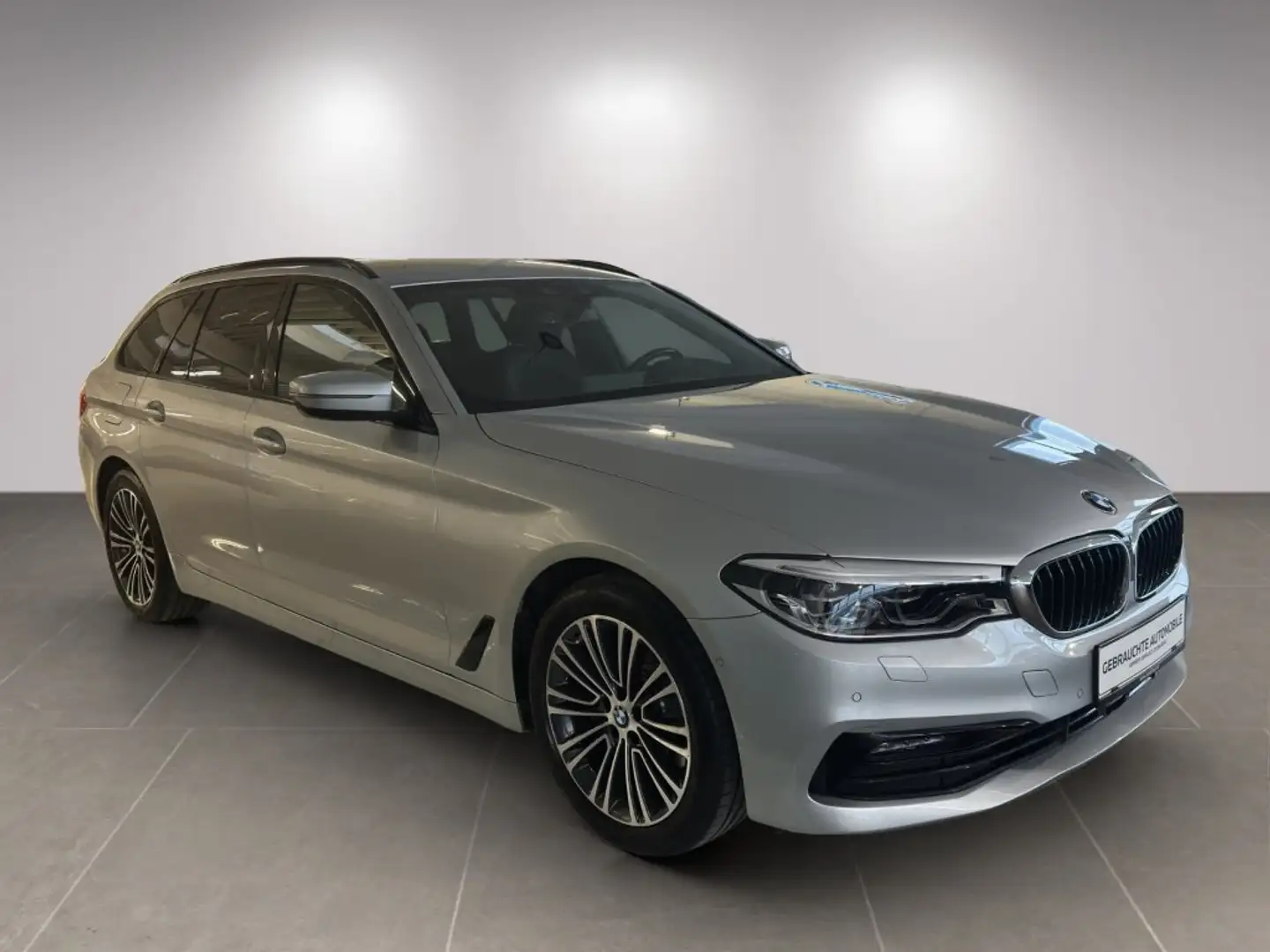 BMW 520 520d xDrive Silber - 2