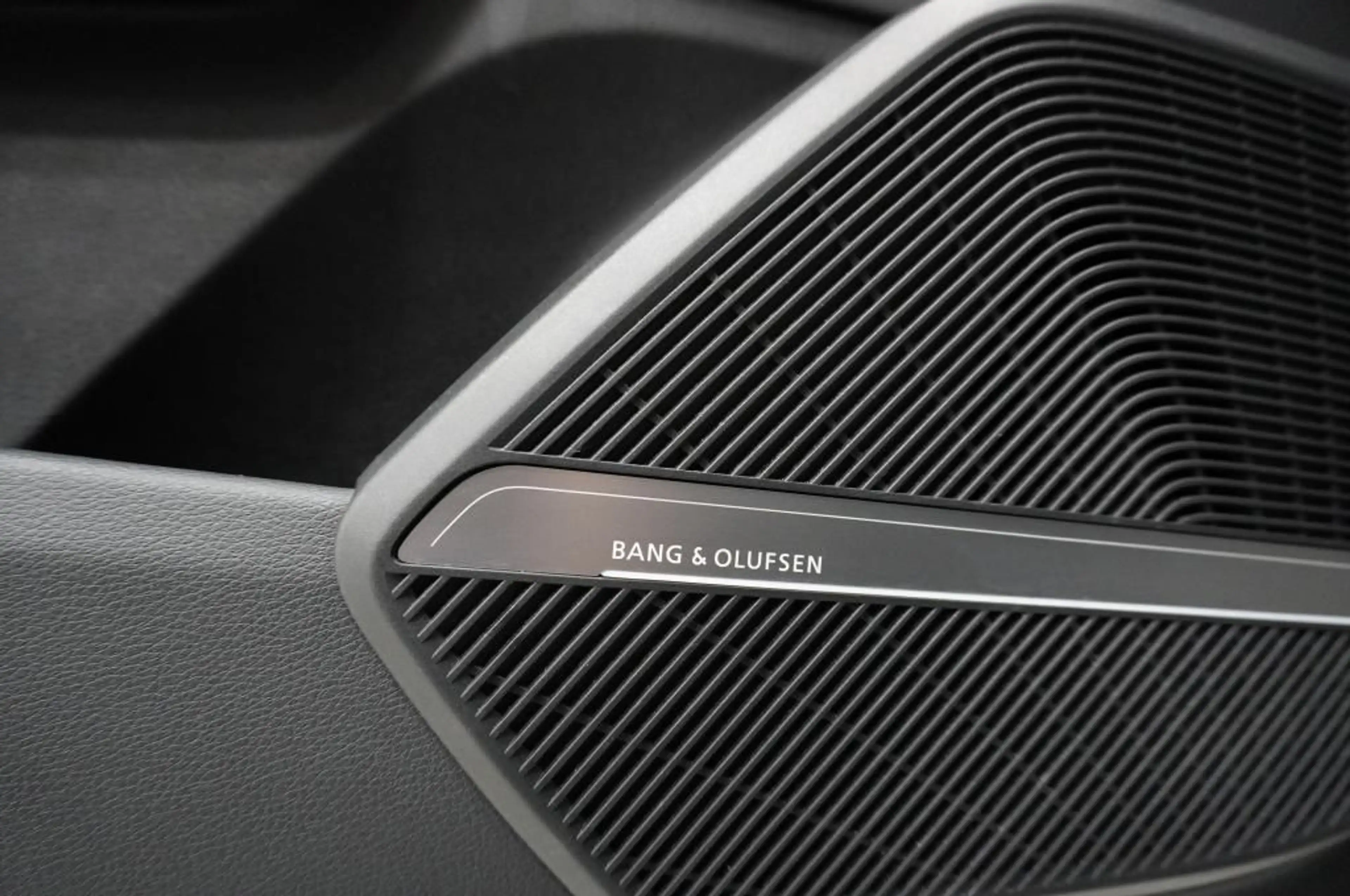 Audi SQ5 Sportback quattro 3.0 TDi Virtual/AHK/B&O/Ka — photo 12