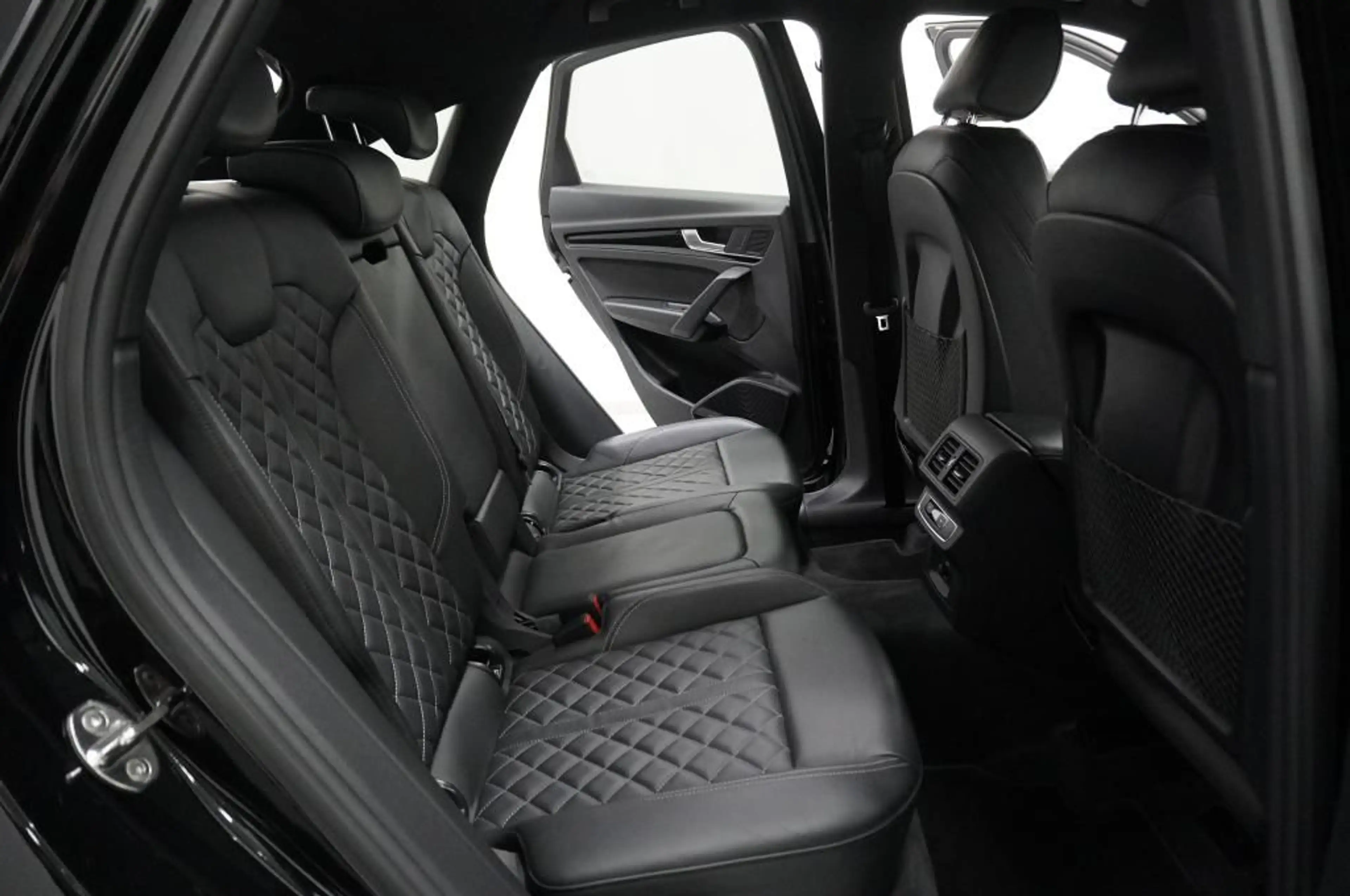 Audi SQ5 Sportback quattro 3.0 TDi Virtual/AHK/B&O/Ka — photo 7