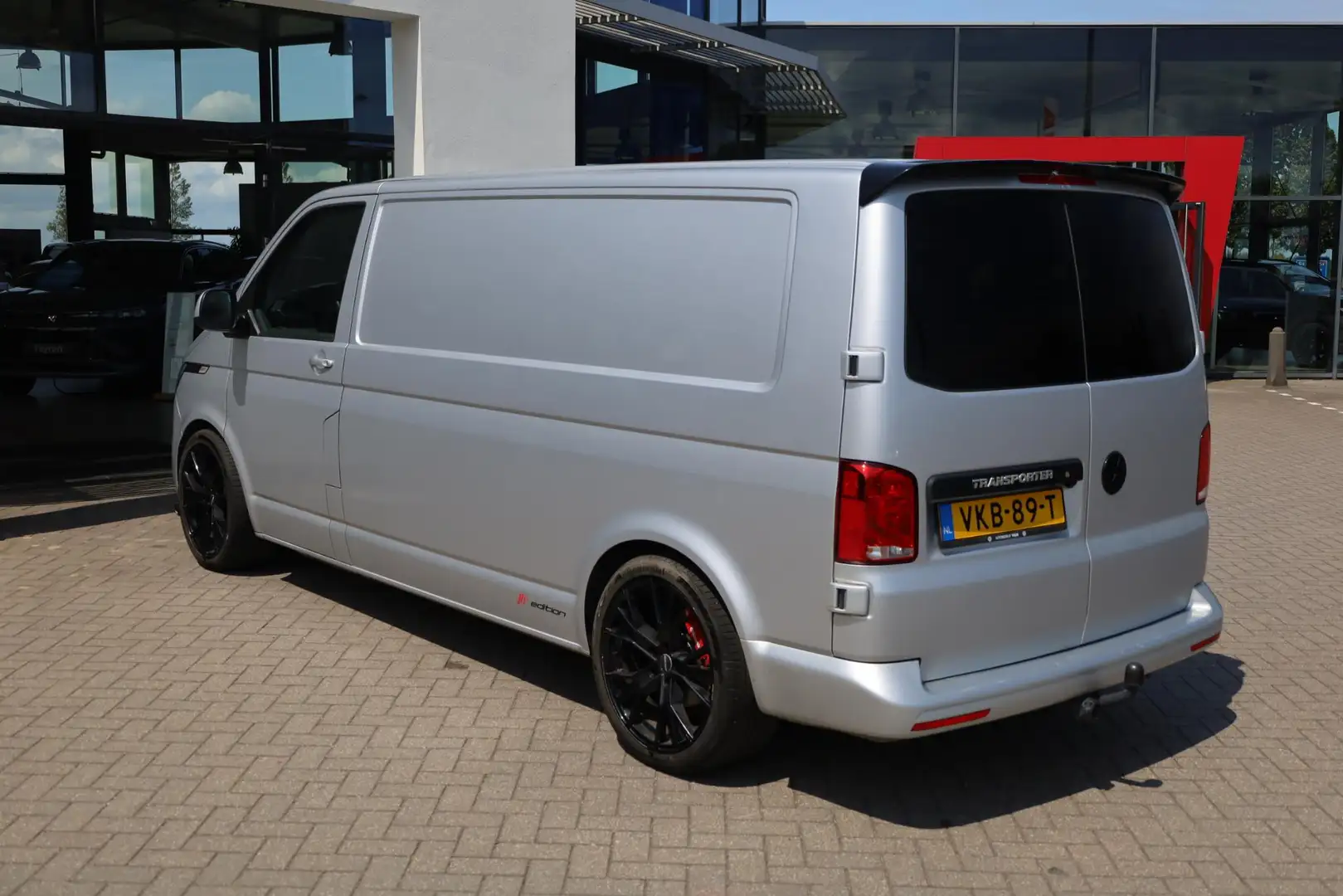 Volkswagen T6.1 Transporter 2.0 TDI L2H1 28 150PK / 110kW Achterdeuren met rui Zilver - 2