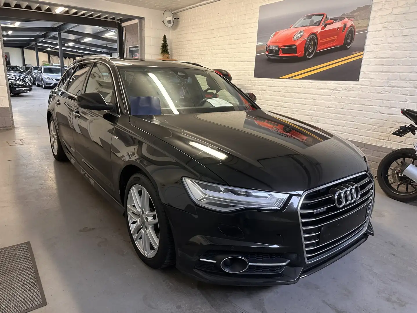 Audi A6 A6 Avant 3.0 TDi V6 Quattro S tronic Zwart - 1