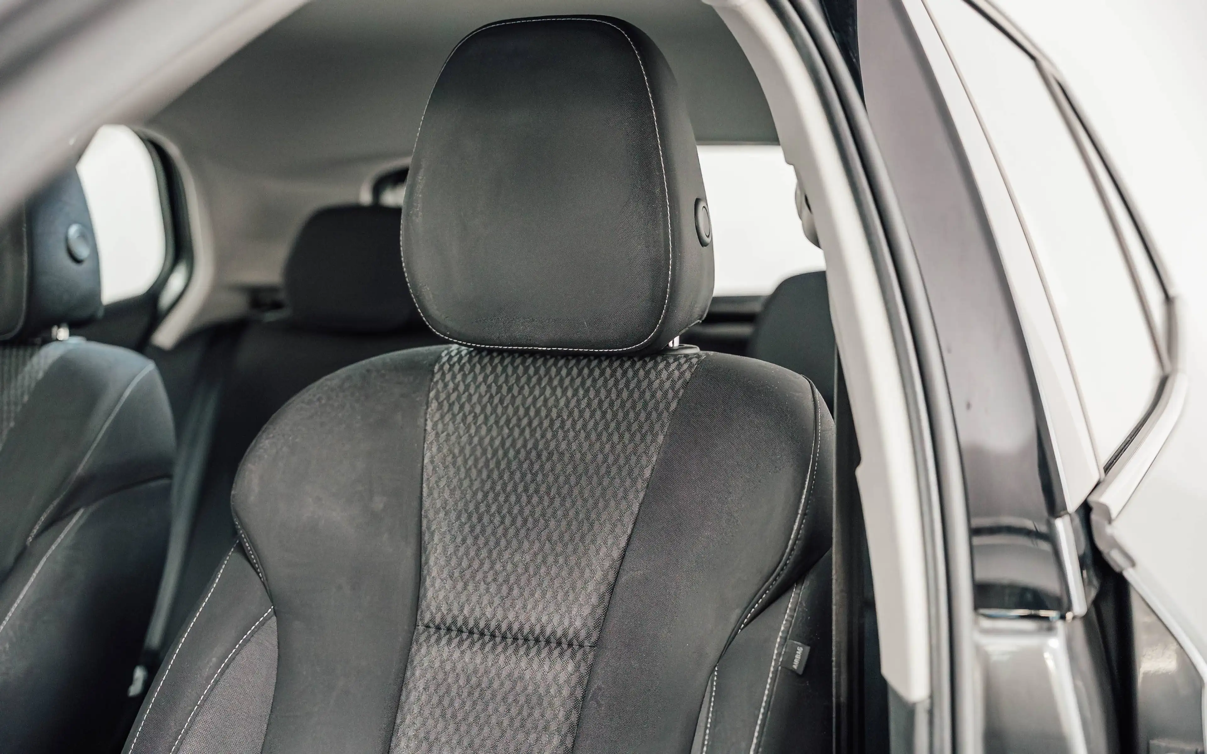 Skoda Fabia Fabia 1.0 TSI — photo 9