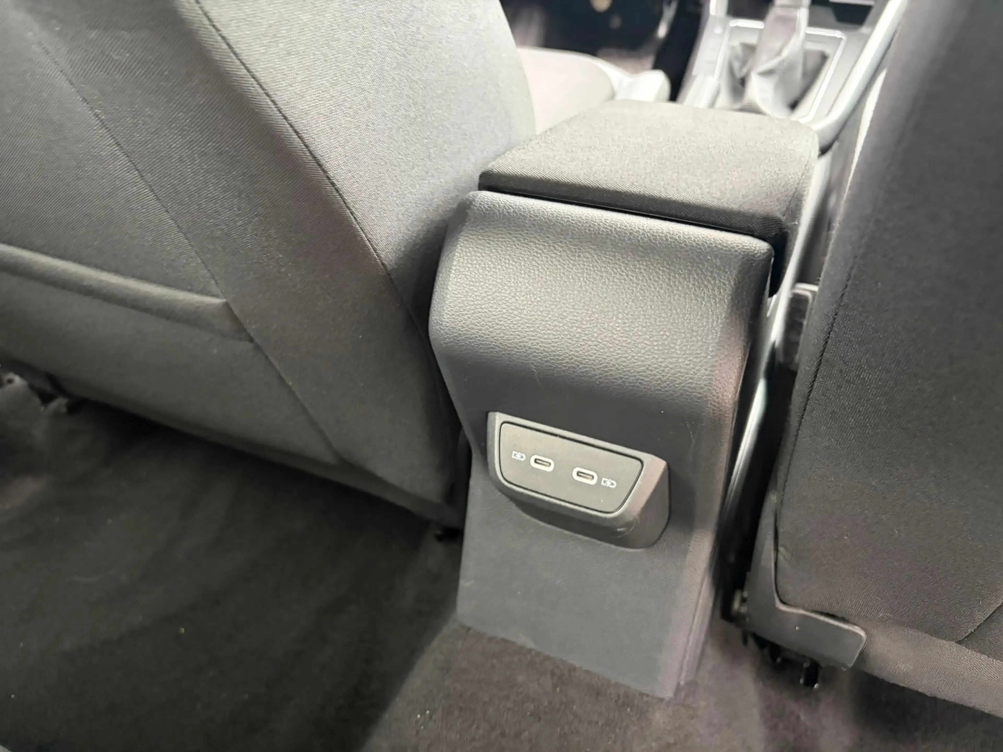 Volkswagen Polo 1.0 TSI Life ASCOT GREY / XENON LED — photo 14