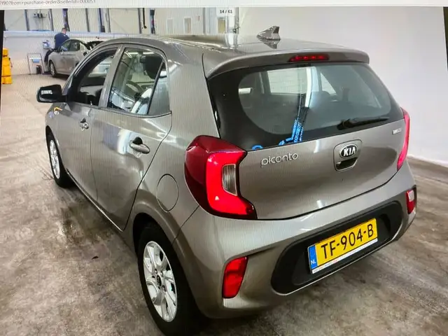 Kia Picanto view 9
