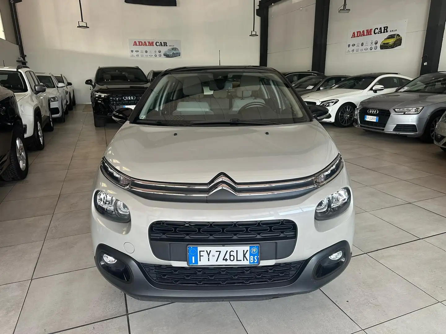 Citroen C3 S&S SHINE Grau - 1