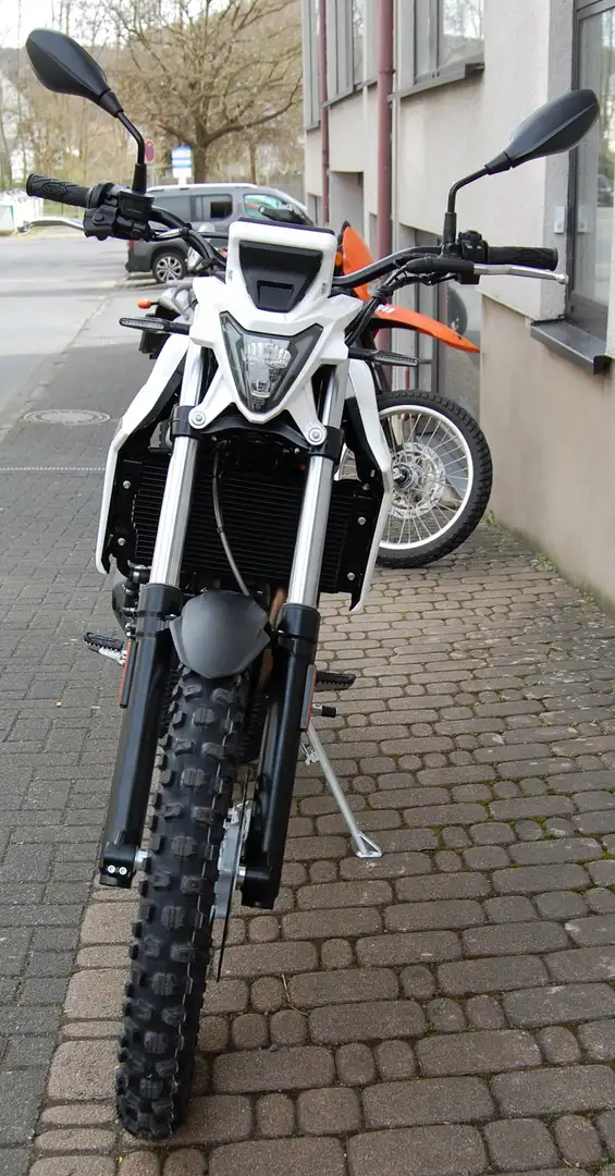 Beta Alp 4.0 Alb - 2