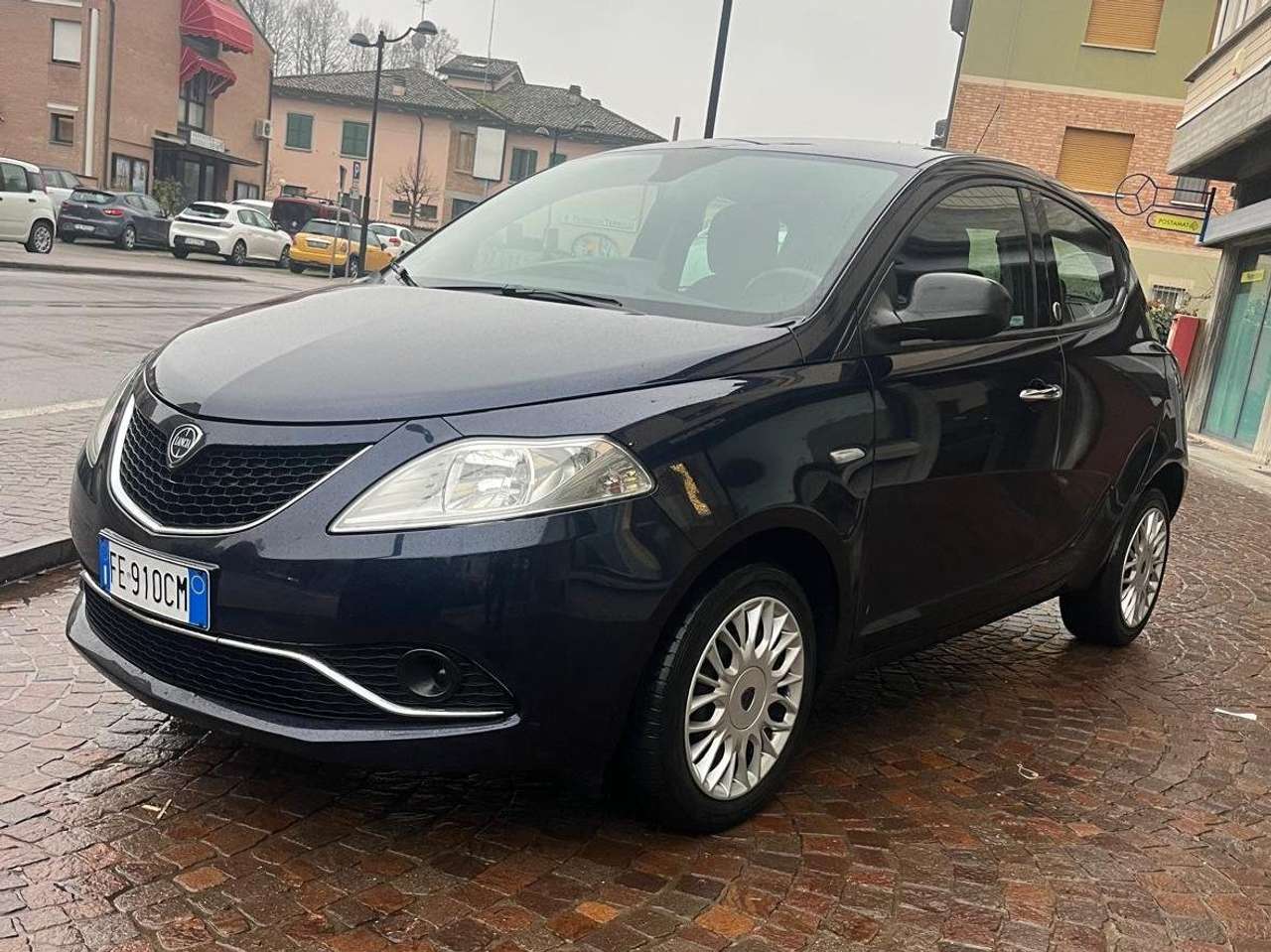 Lancia Ypsilon Ypsilon III 2015 1.2 Silver ecochic Gpl 69cv