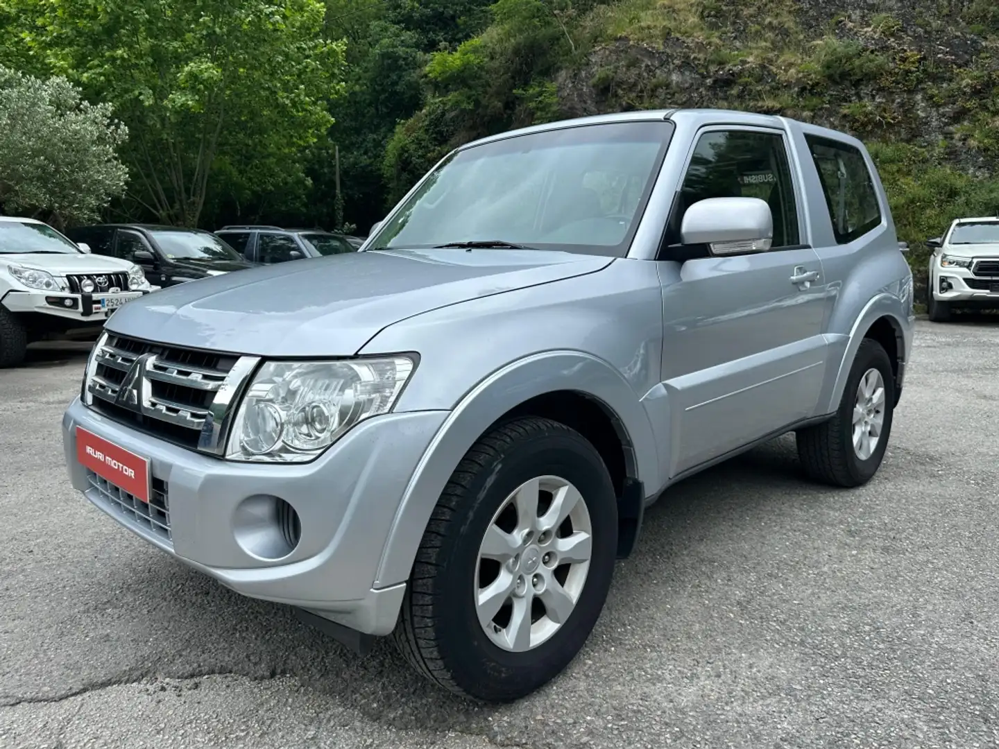 Mitsubishi Montero 3.2DI-D Spirit Plateado - 2
