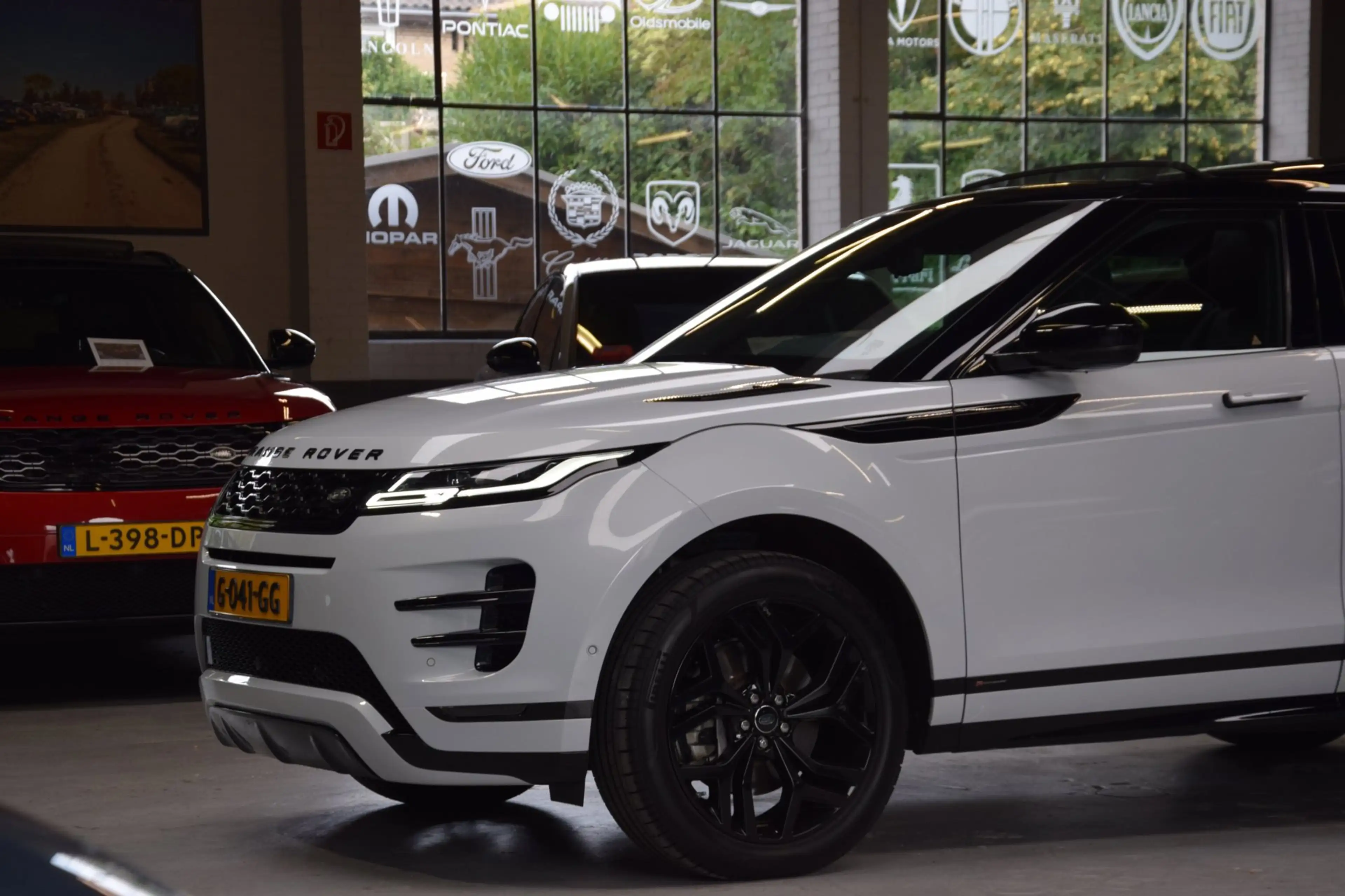 Land Rover Range Rover Evoque 2.0 P200 AWD R-Dynamic Navi|Panoramadak|Leder|Head — photo 6