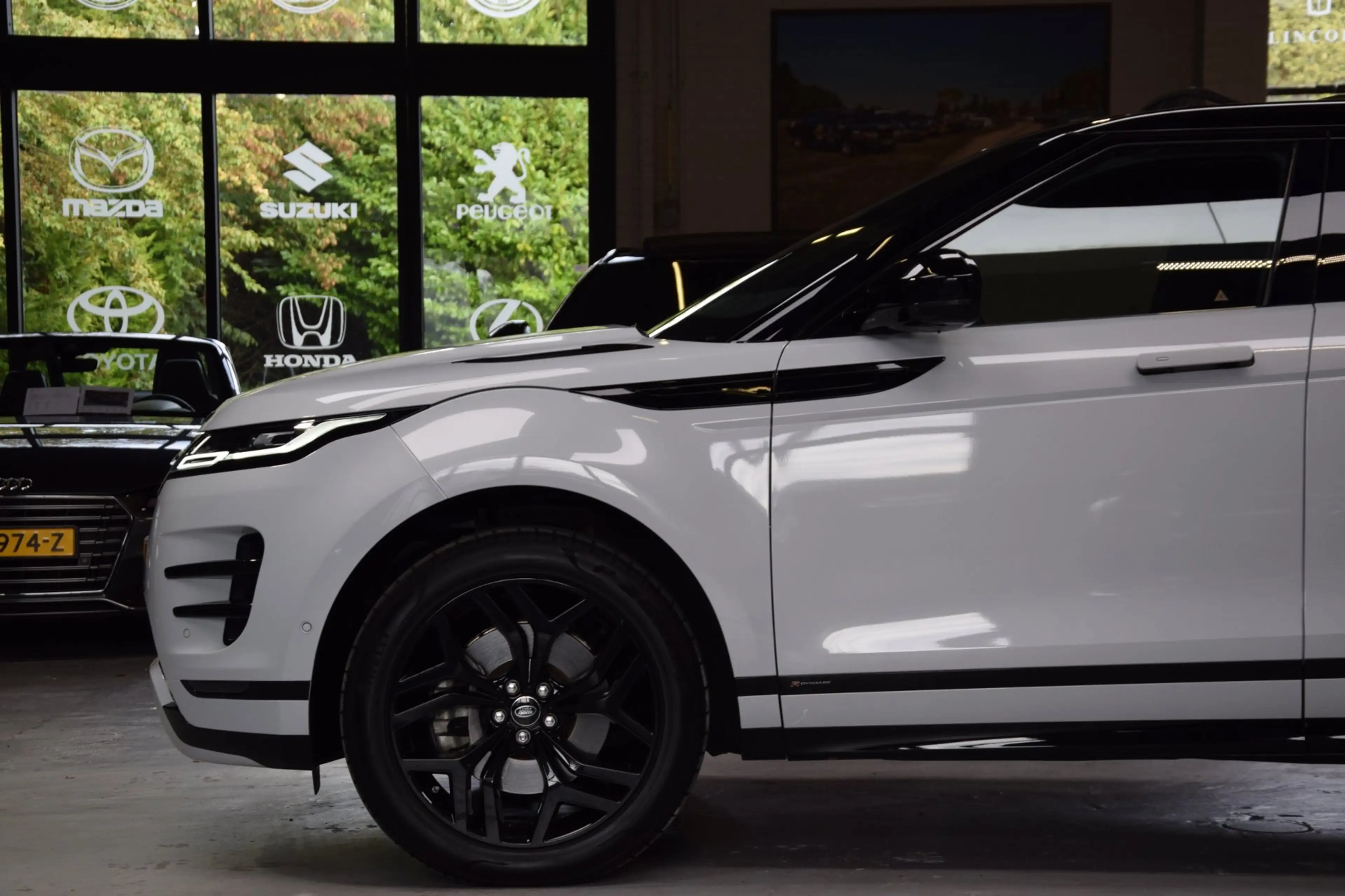 Land Rover Range Rover Evoque 2.0 P200 AWD R-Dynamic Navi|Panoramadak|Leder|Head — photo 8