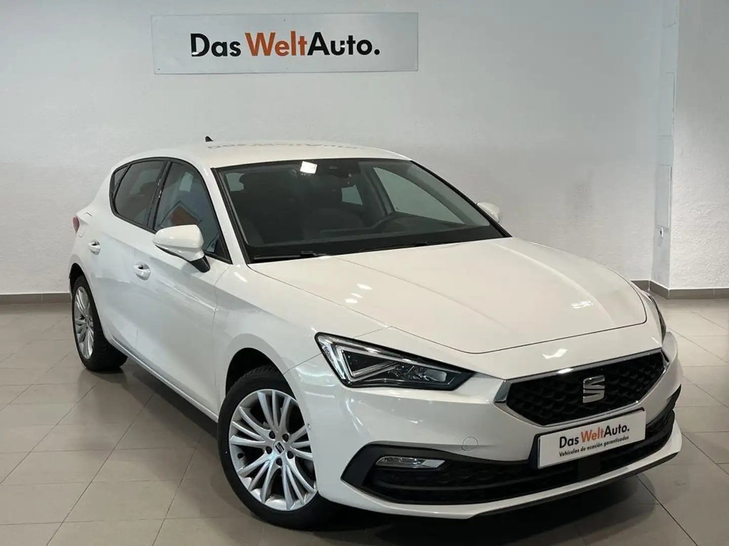 SEAT Leon 1.0 eTSI S&S Style DSG-7 110 Blanco - 1