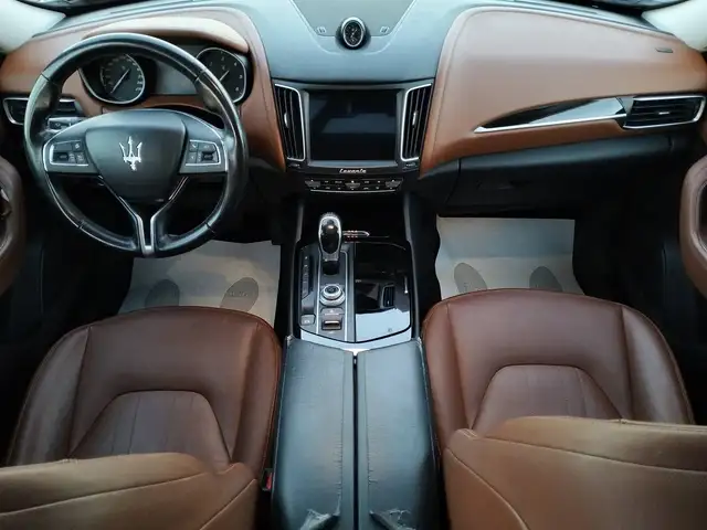 Maserati Levante view 7