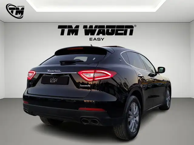 Maserati Levante view 4