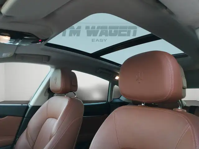Maserati Levante view 9