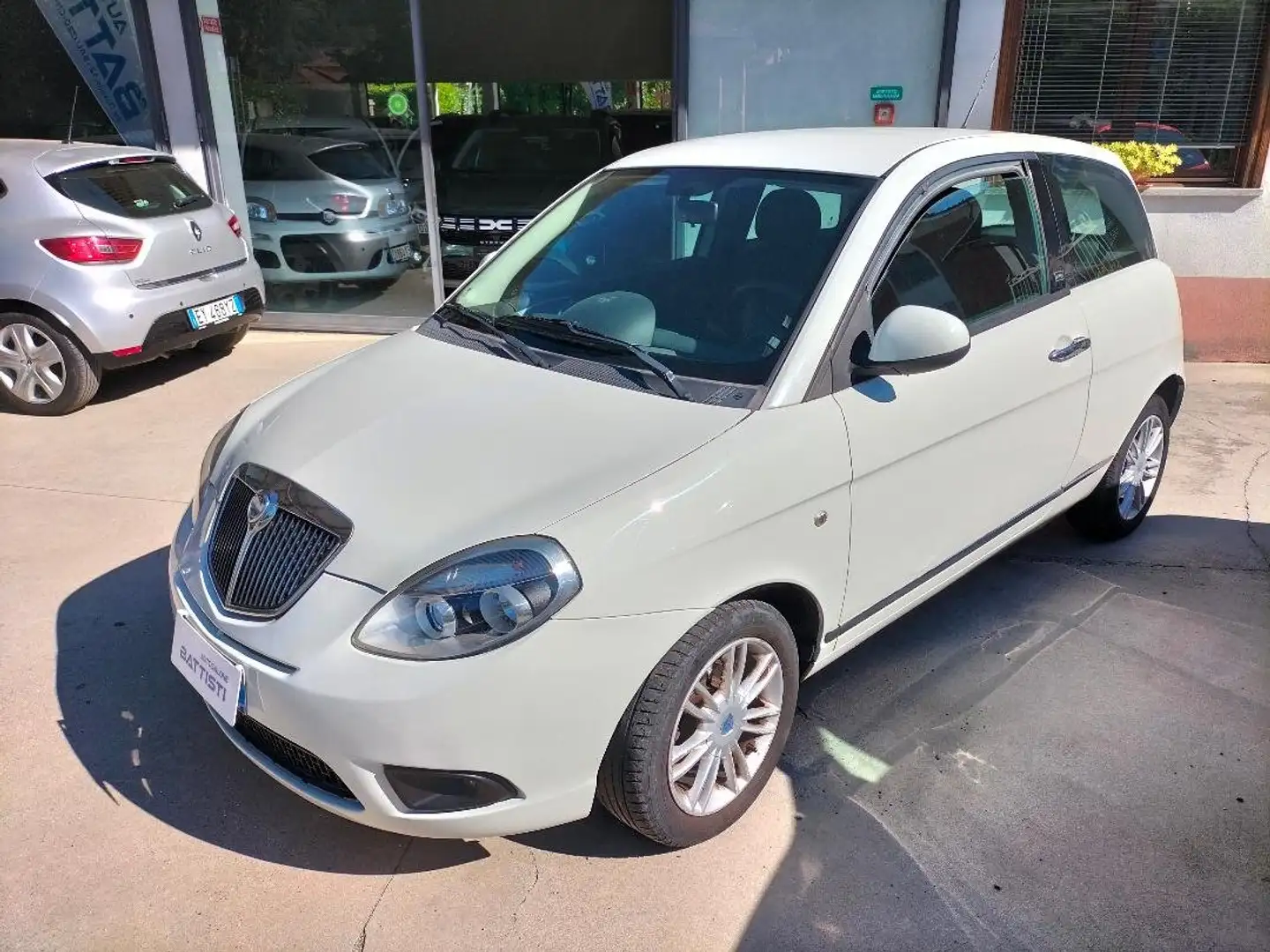 Lancia Ypsilon Ypsilon  1.2 69cv E5 Unyca X NEOPATENTATI!! Blanc - 1
