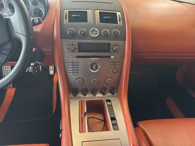 Aston Martin DB9 DB9 Ansicht 12