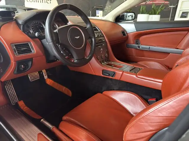 Aston Martin DB9 DB9 Ansicht 18