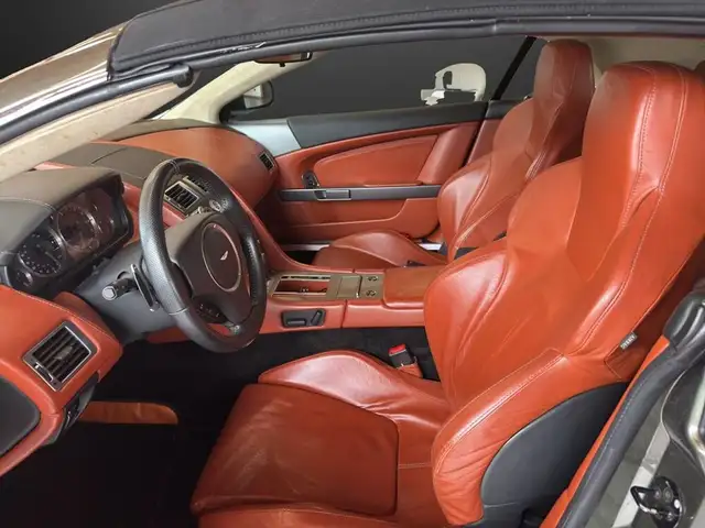 Aston Martin DB9 DB9 Ansicht 8